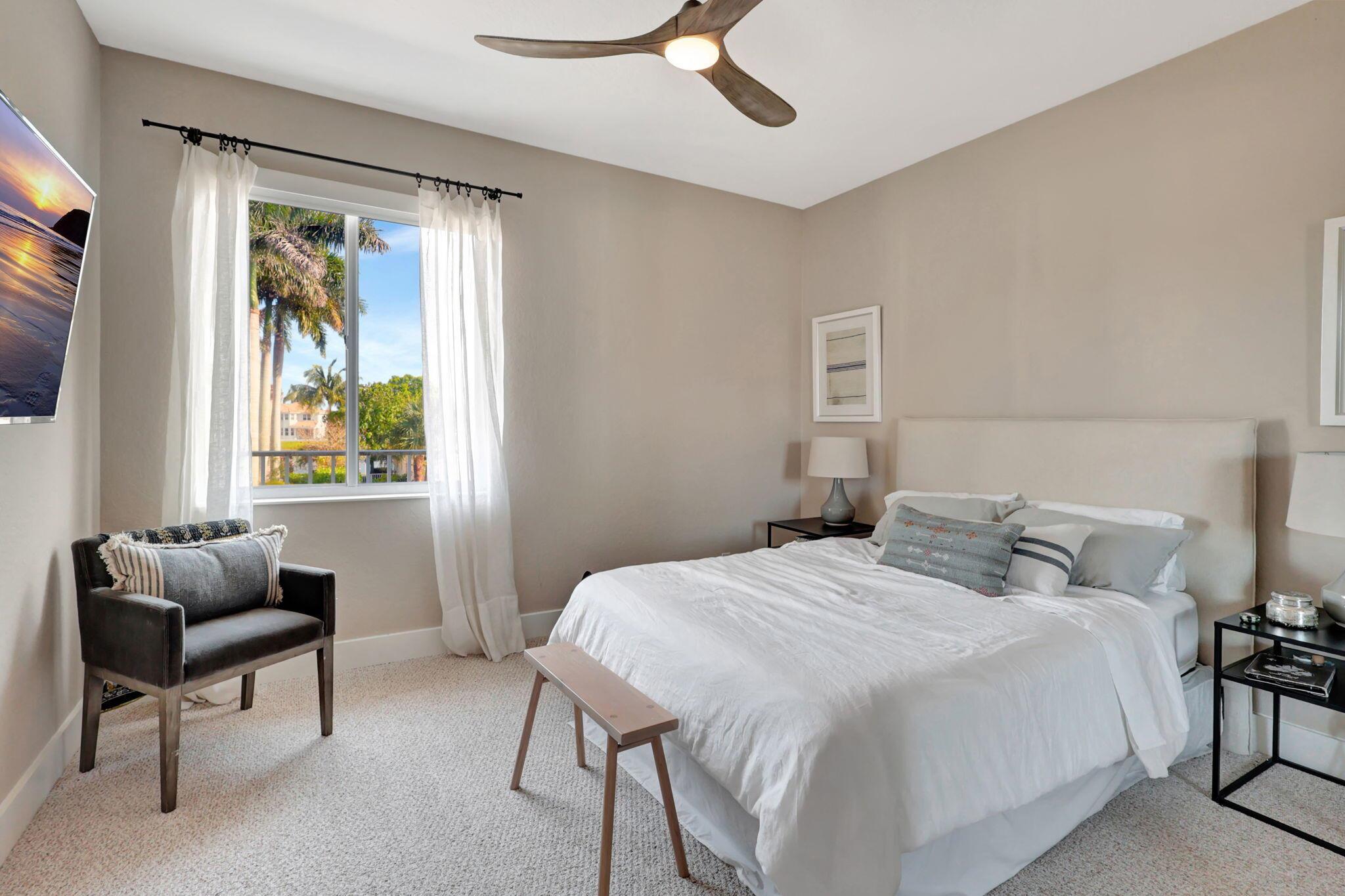 ISLES AT WELLINGTON 4 - Residential Lease