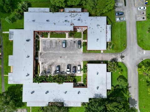 Tiny photo for 857 Worcester Lane #B, Lake Worth, FL 33467 (MLS # B26007859)