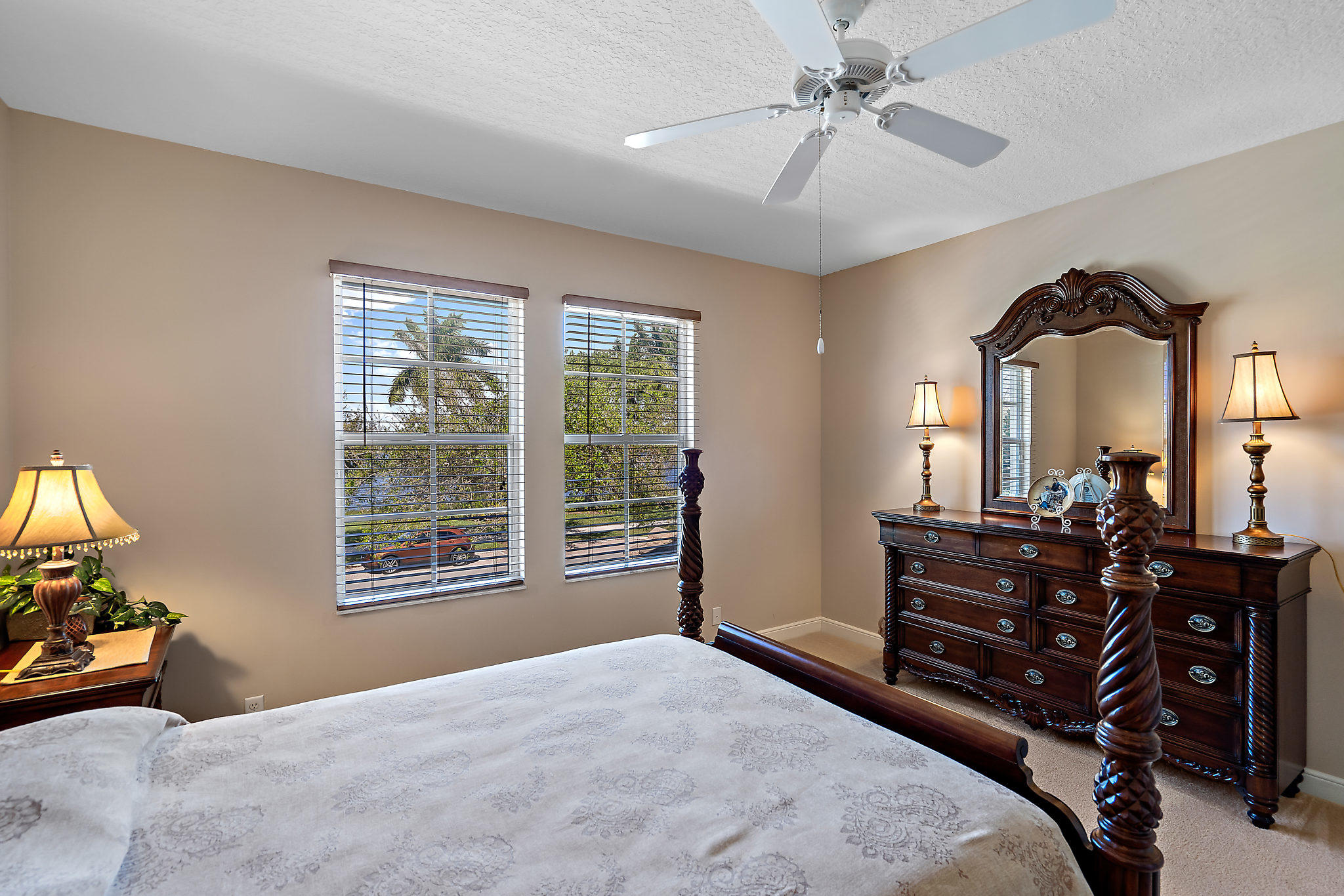 MANSIONS AT EVERGRENE WEST CONDO - Residential Lease