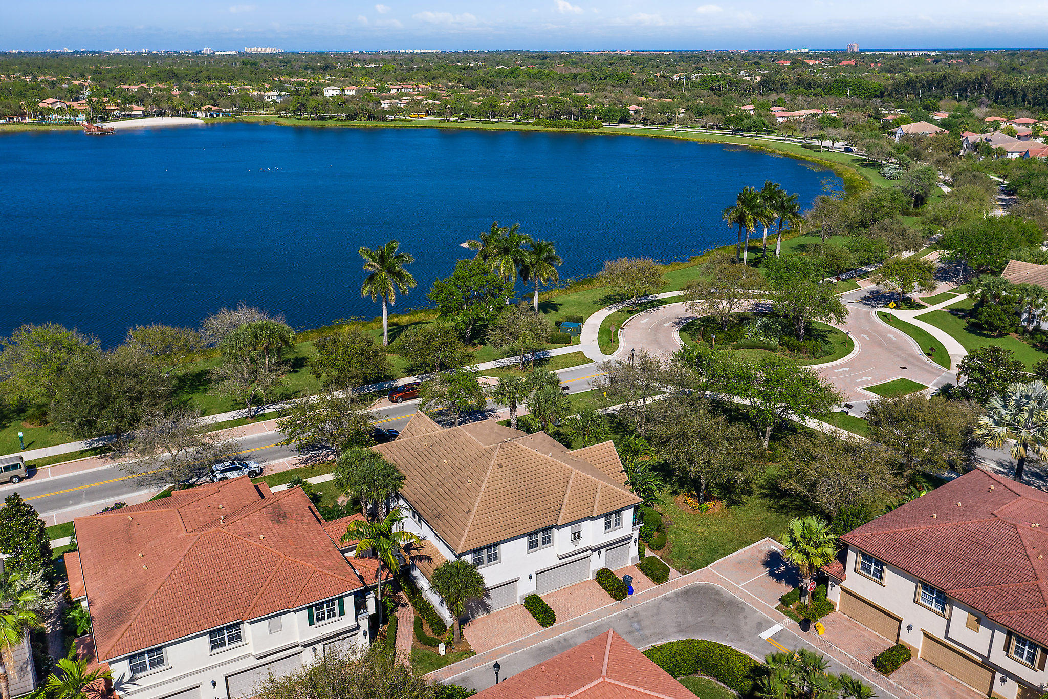 MANSIONS AT EVERGRENE WEST CONDO - Residential Lease