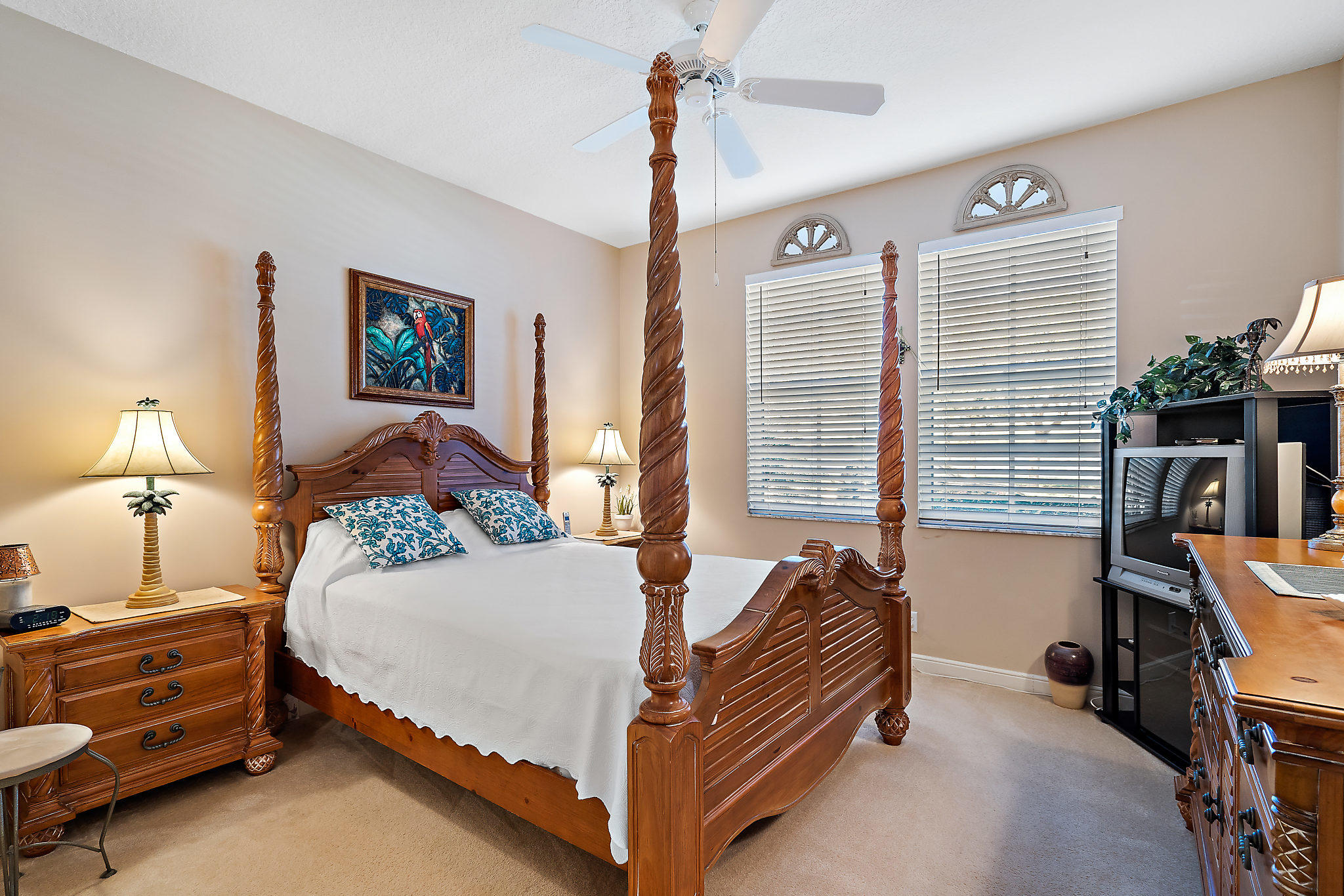 MANSIONS AT EVERGRENE WEST CONDO - Residential Lease