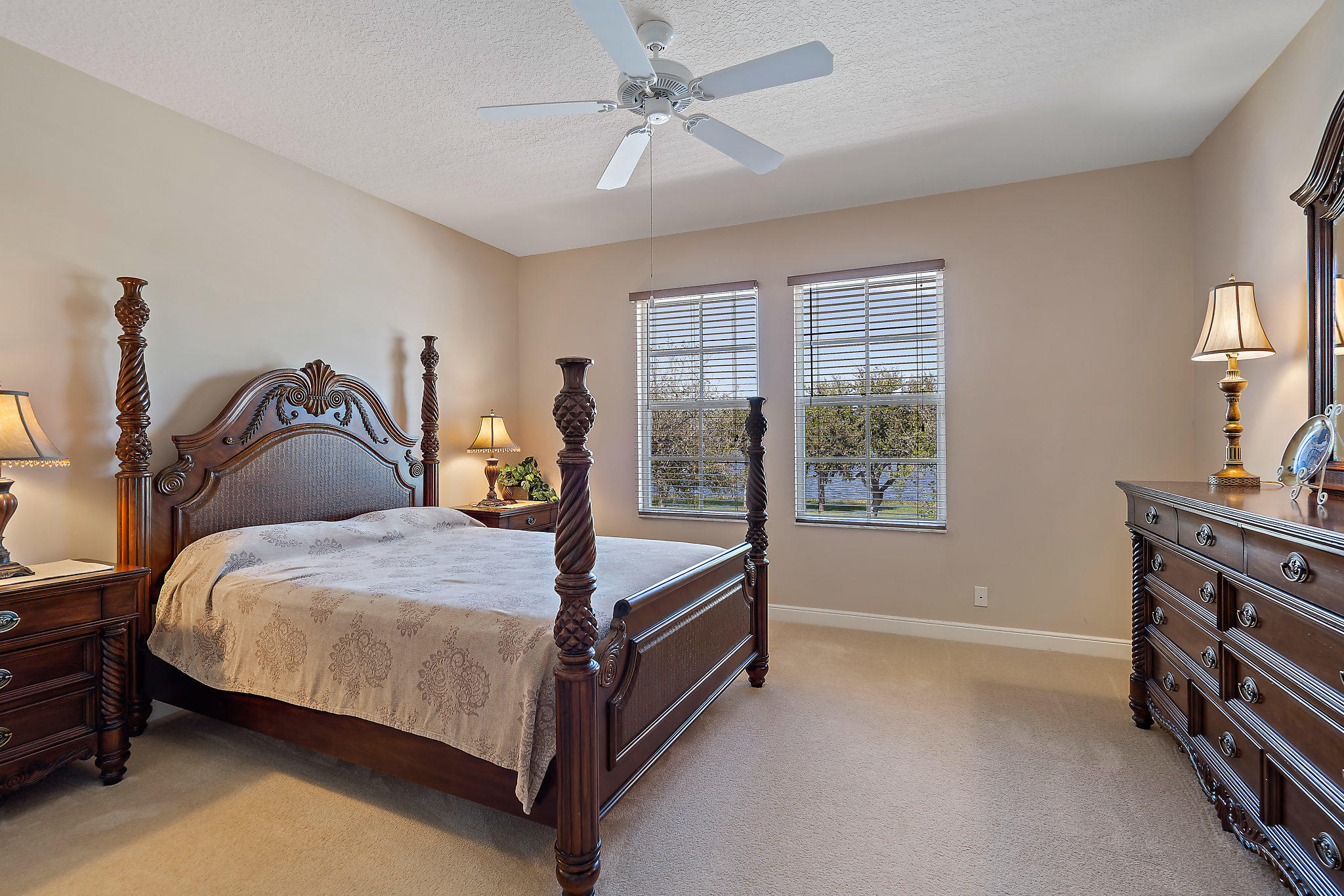 MANSIONS AT EVERGRENE WEST CONDO - Residential Lease