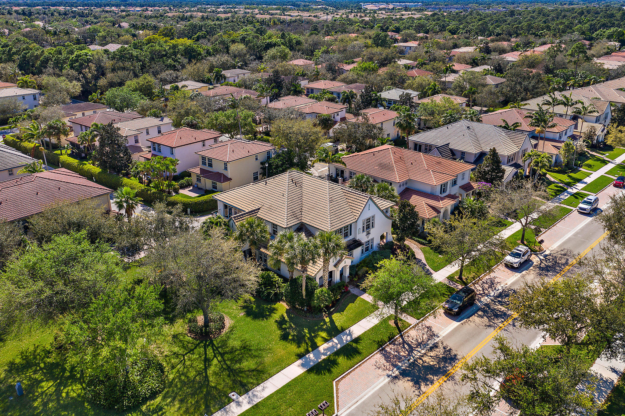 MANSIONS AT EVERGRENE WEST CONDO - Residential Lease