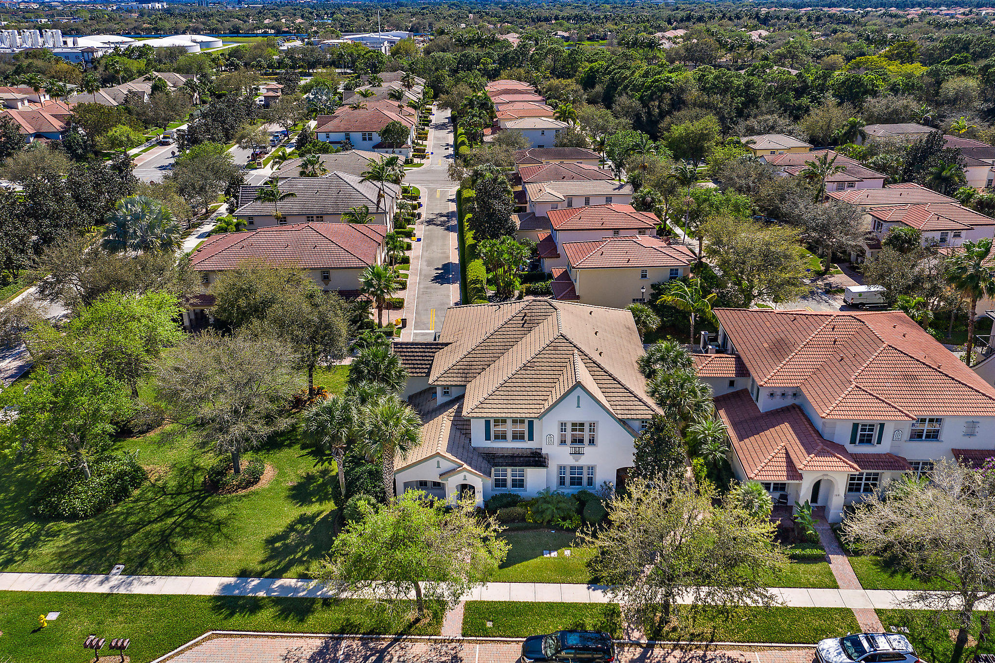 MANSIONS AT EVERGRENE WEST CONDO - Residential Lease