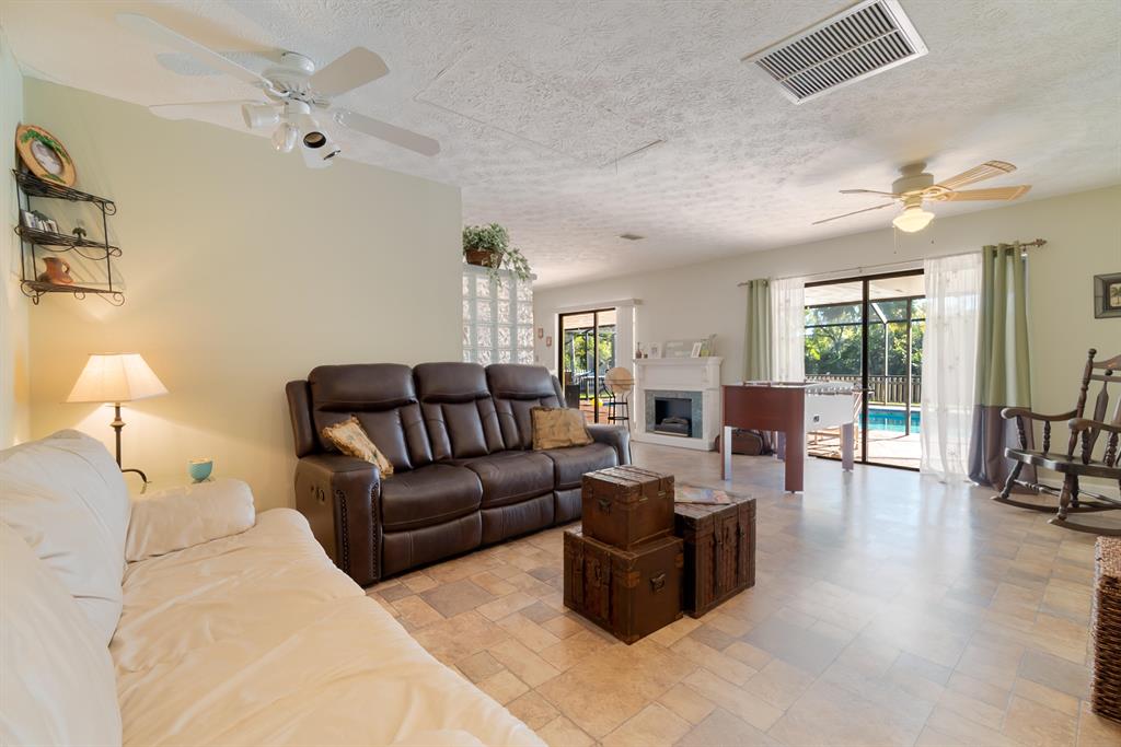 RIVER PARK UNIT 2 - Residential