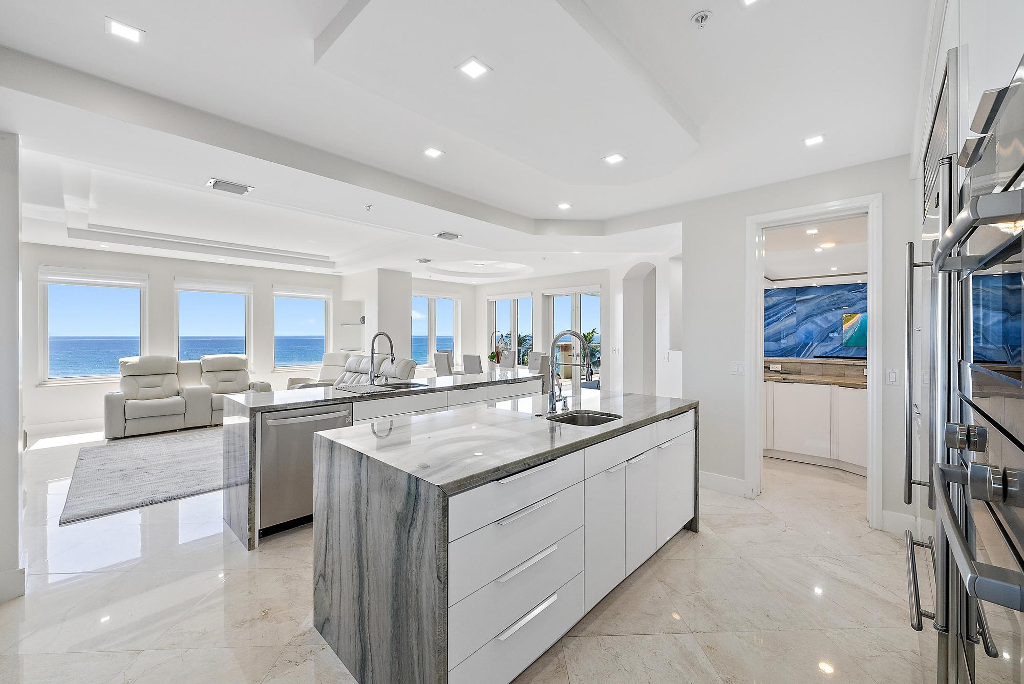 ATHENA CONDO - Residential