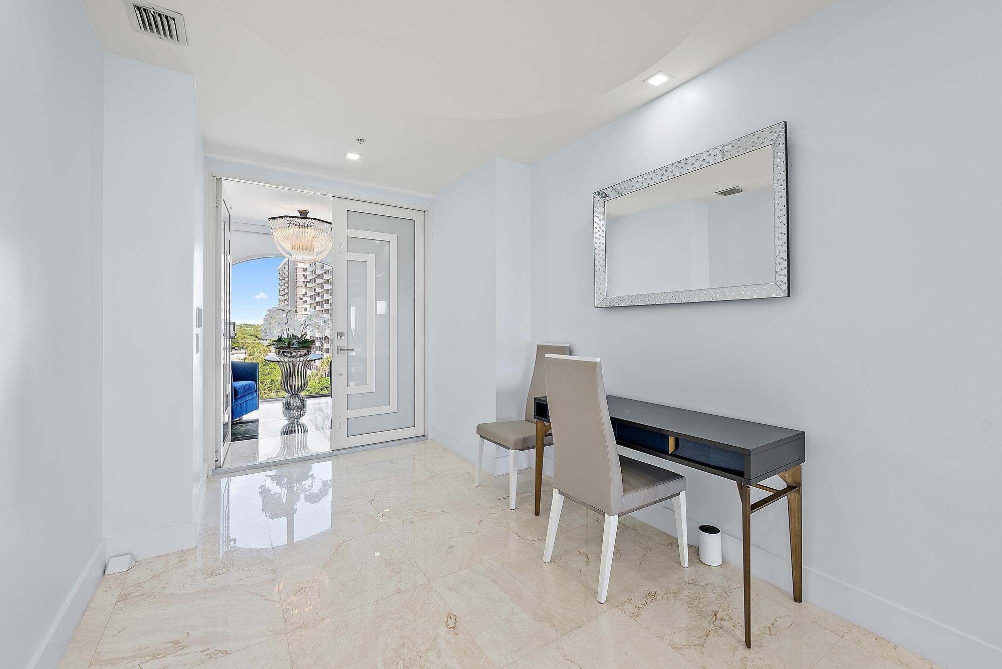 ATHENA CONDO - Residential