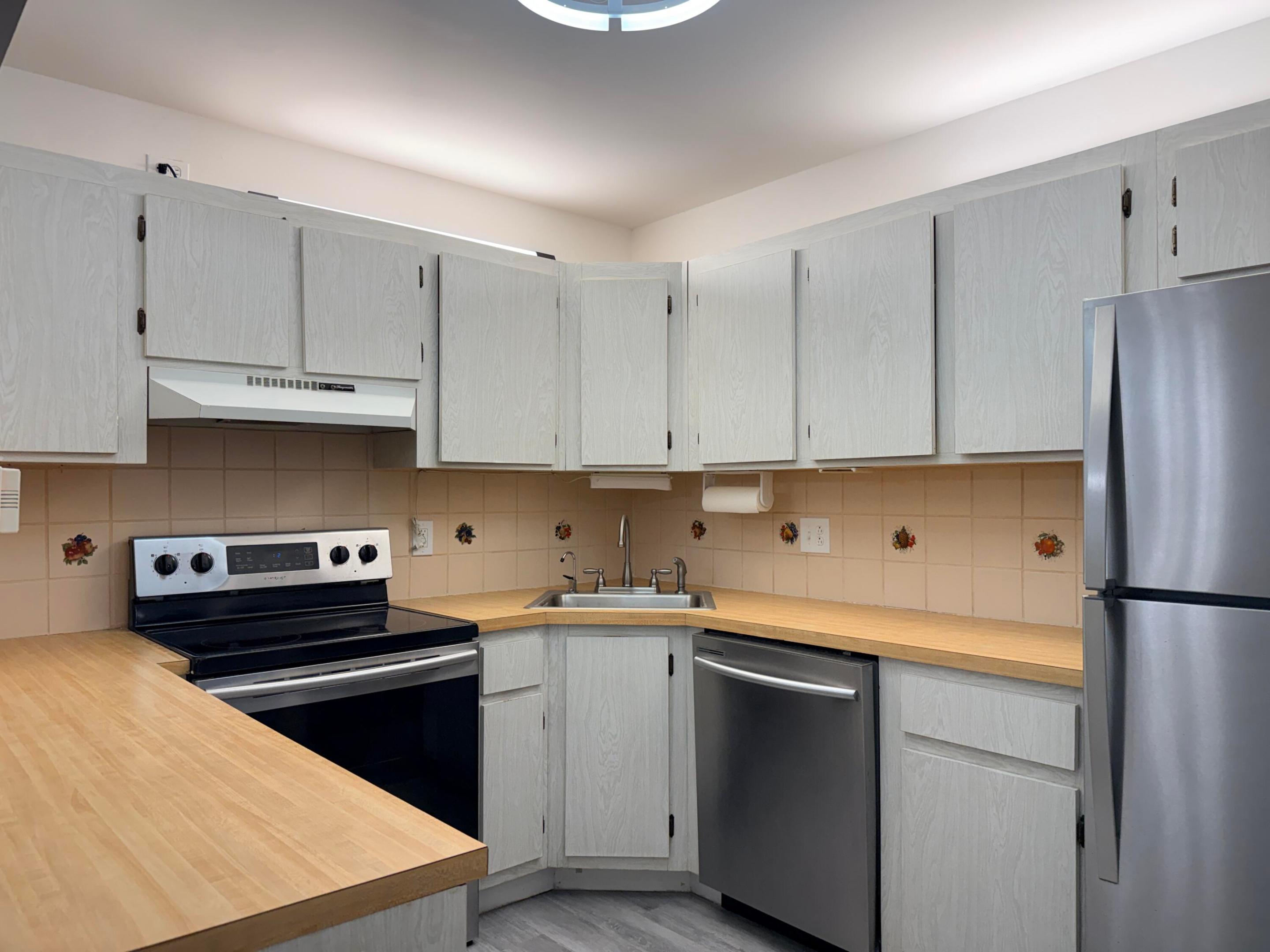 318 Knotty Pine Circle D-2