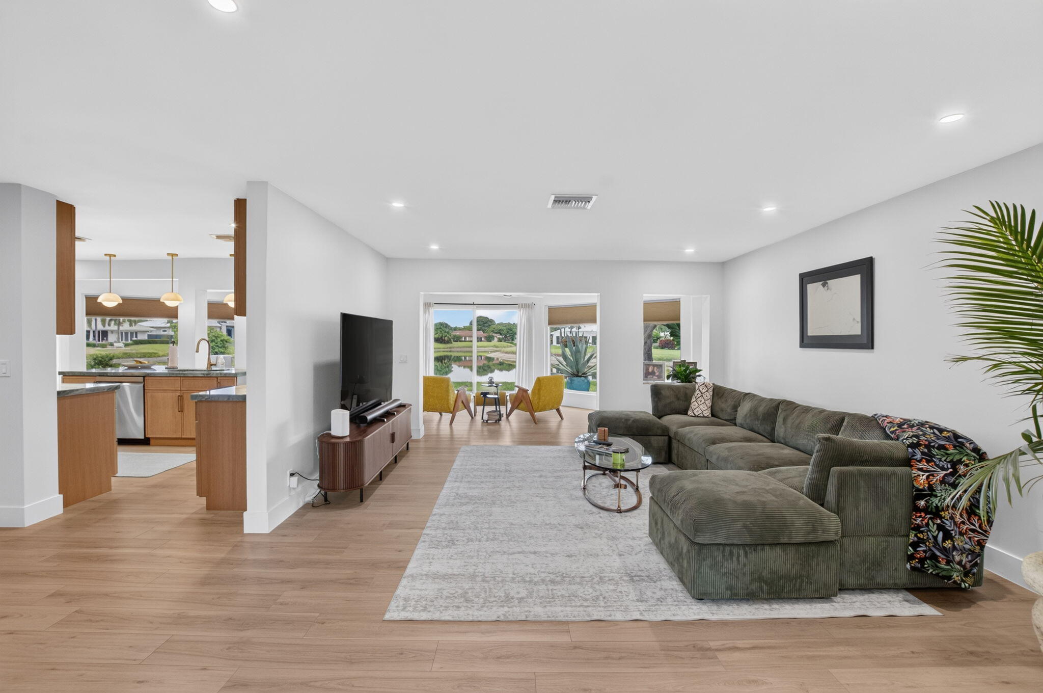 8 SLASH PINE Drive