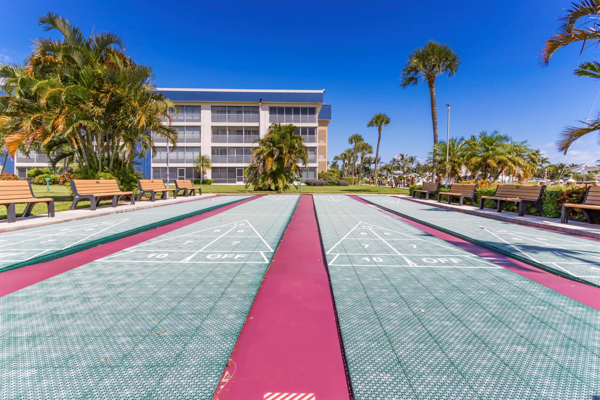 TROPIC HARBOR - Residential