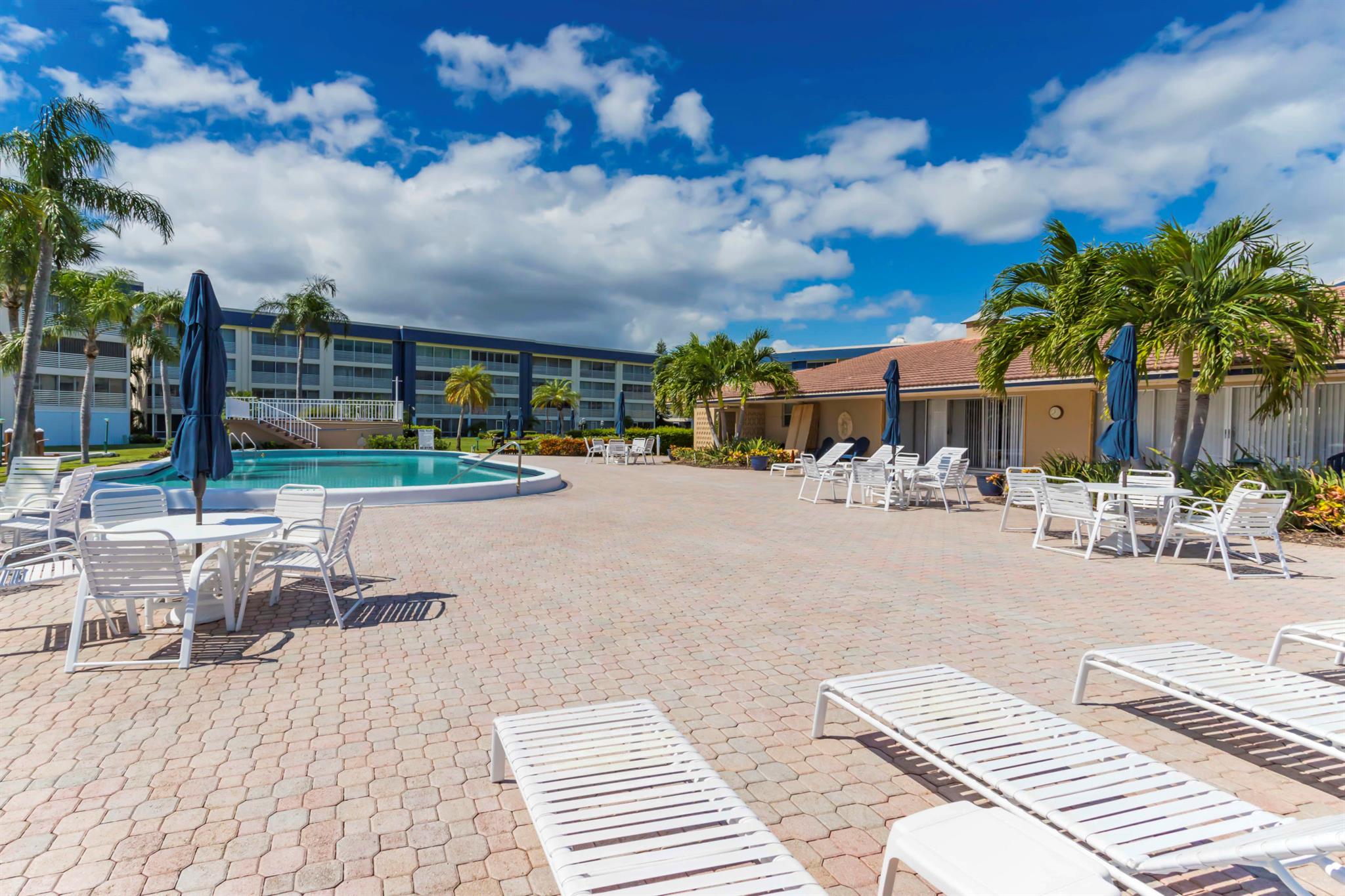 TROPIC HARBOR - Residential