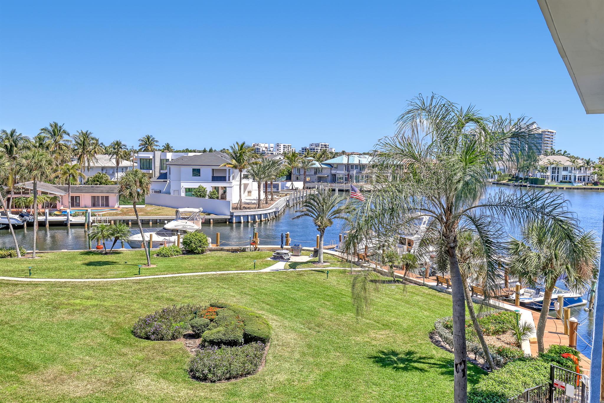 TROPIC HARBOR - Residential