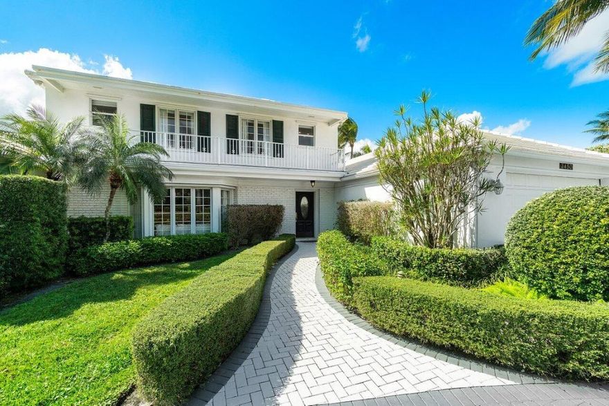 Perfectly situated in the core neighborhood of Gulf Stream, this four bedroom, six bath house is a rare find!  With a newer roof (2018), a generator, an excellent floor plan, wood and tile floor and light and bright rooms the possibilities are obvious.  The master balcony overlooks the lush tropical pool area on this 100 x 160 private lot.
Two blocks from the school and from the beach....this house in sought after Gulf Stream presents an excellent opportunity to become a part of Florida's finest community.
Close to Palm Beach, and Downtown Delray and easy access to airports in West Palm and Ft. Lauderdale.