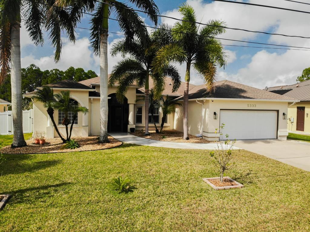 Photo of 5333 NW Alam Circle, Port Saint Lucie, FL 34986 (MLS # R10691448)