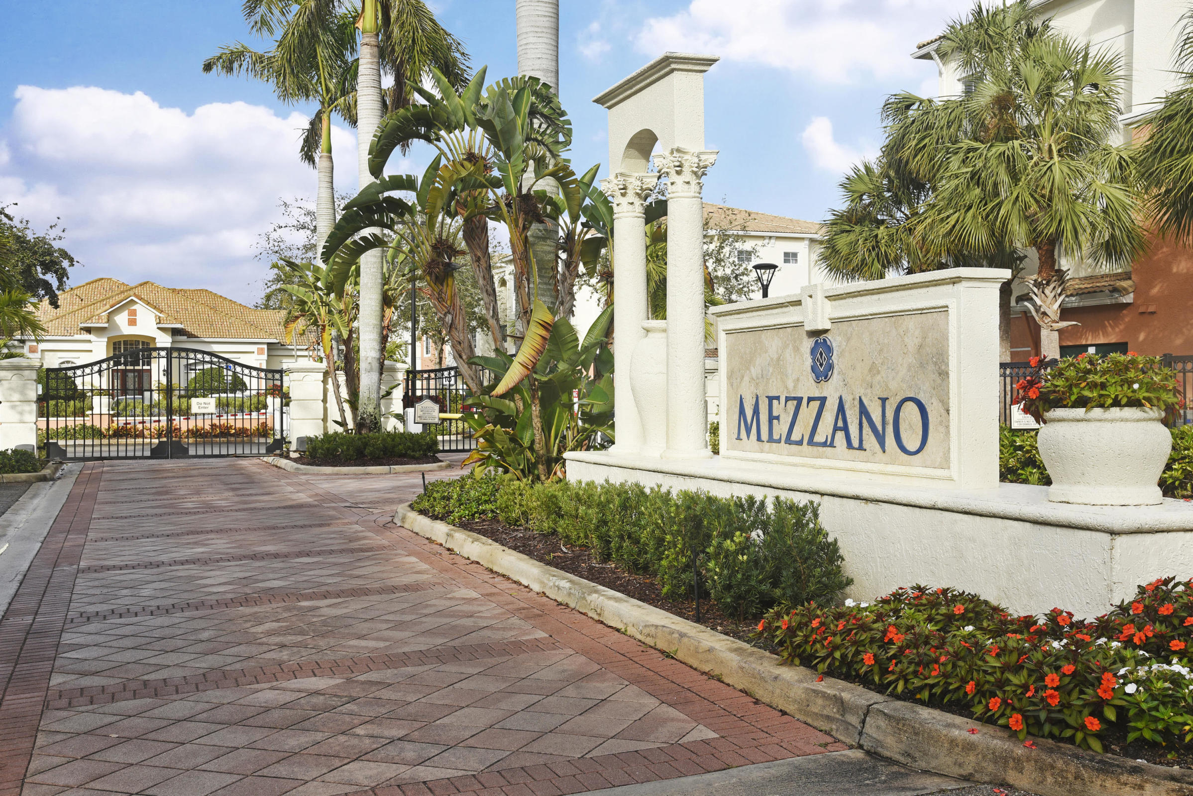 If you are looking for a place to call ''home,'' or a great investment, look no further! Take a look at this 2nd floor, fully renovated, and freshly painted 2 bedroom / 2 bathroom condo unit. It is very maintained, with tiles throughout the unit. The master bathroom has a jacuzzi installed. Master bedroom has a mount ready for you to hang your flat screen TV. Washer and dryer are inside the unit. The community is gated and has a lot of amenities such as pool, gym, and playing area. This unit is ready to move-in and is located in a great location, just minutes away from Wellington Green Mall, Commons Park, and lots of restaurants! This amazing opportunity will not last long, so snatch it while you still can!
