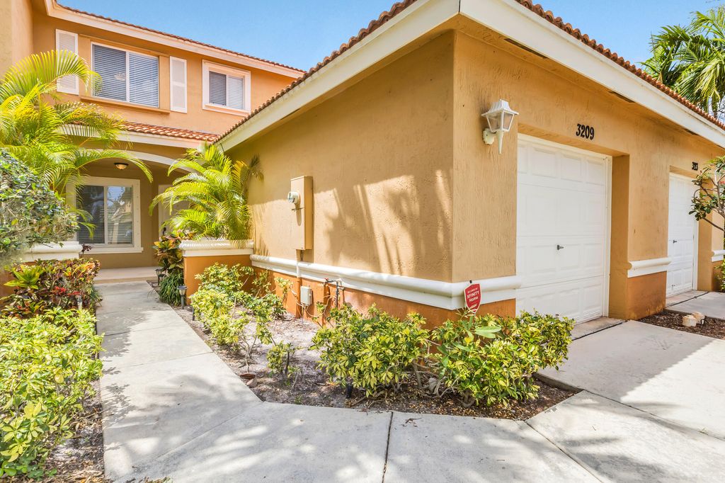 Photo of 3209 Osprey Lane, West Palm Beach, FL 33411 (MLS # R10789906)