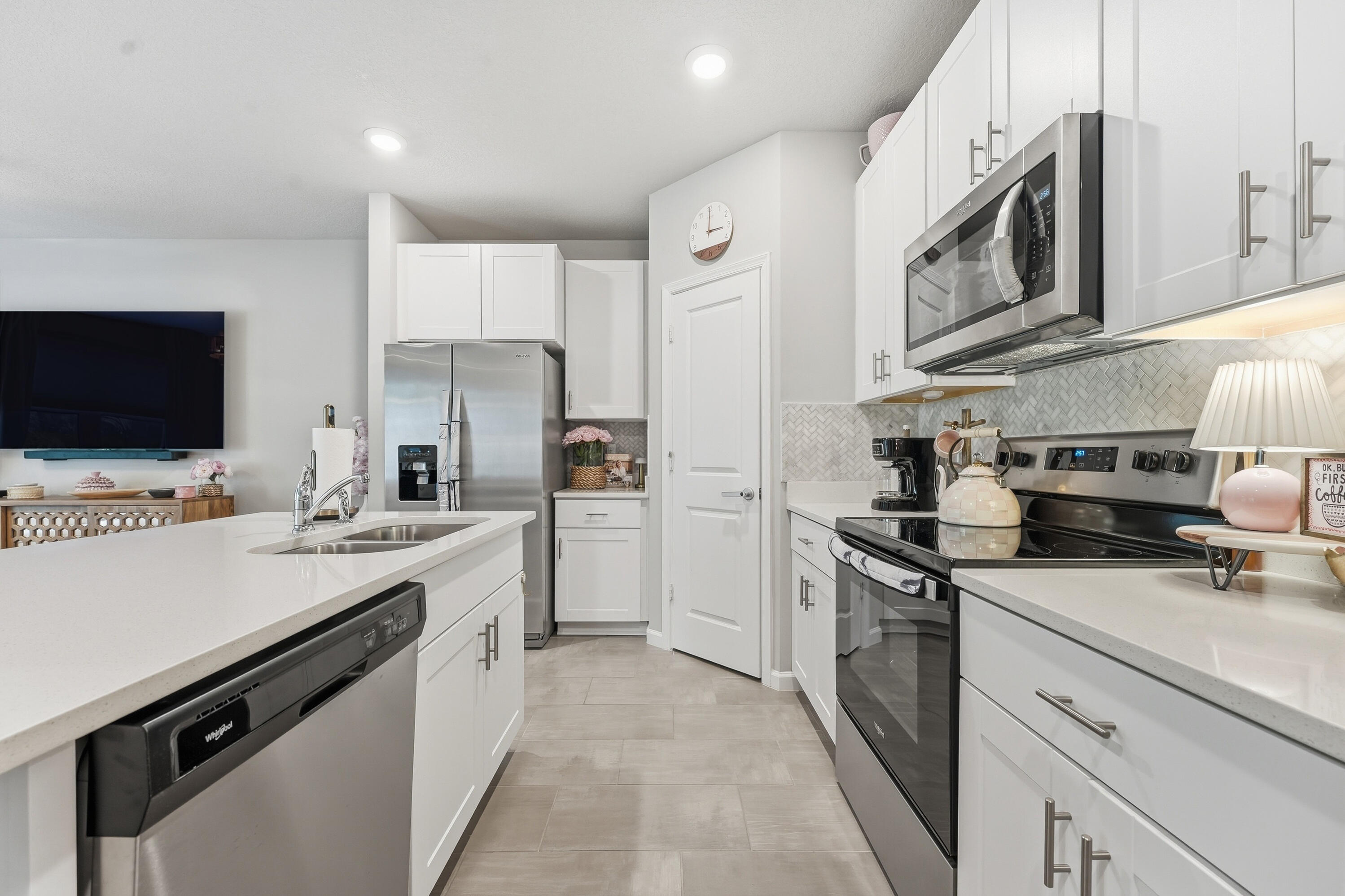 TRILLIUM - Residential