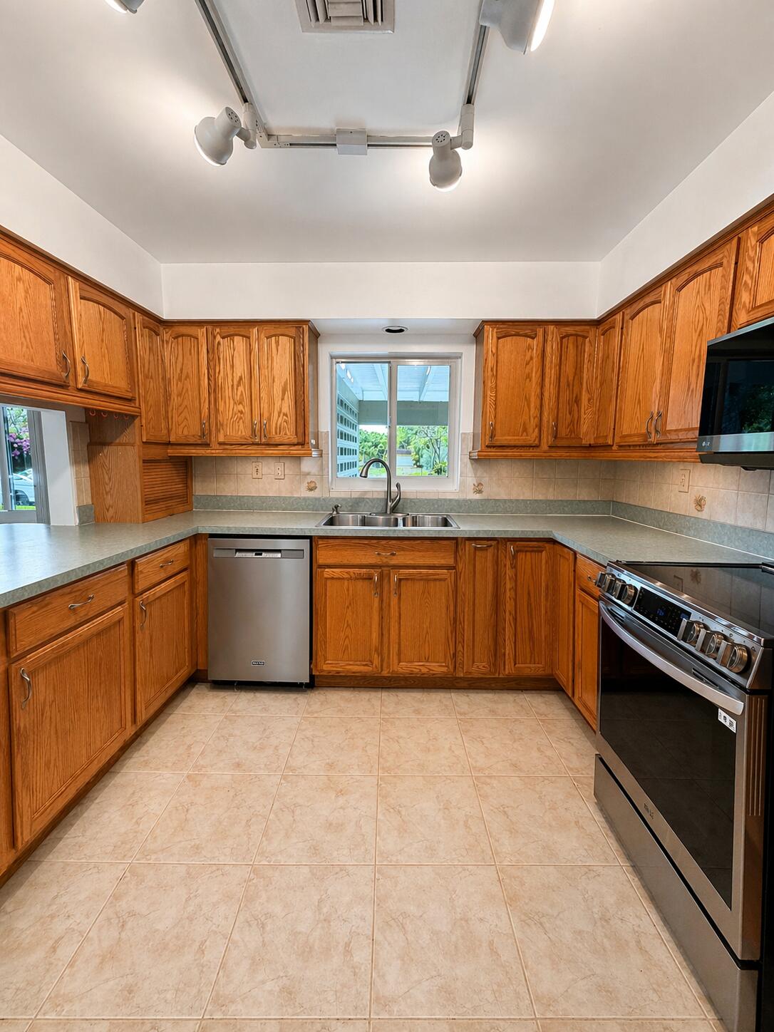 NEW RIVER GROVES 2ND ADD - Residential