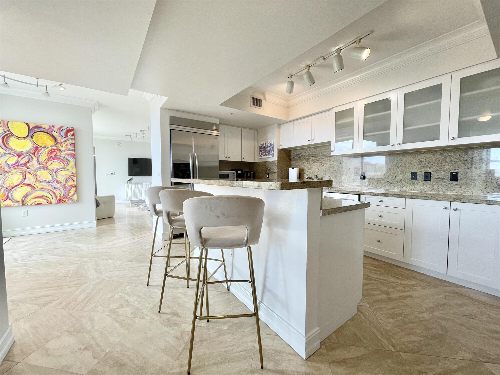 PALMETTO PLACE CONDO - Residential Lease