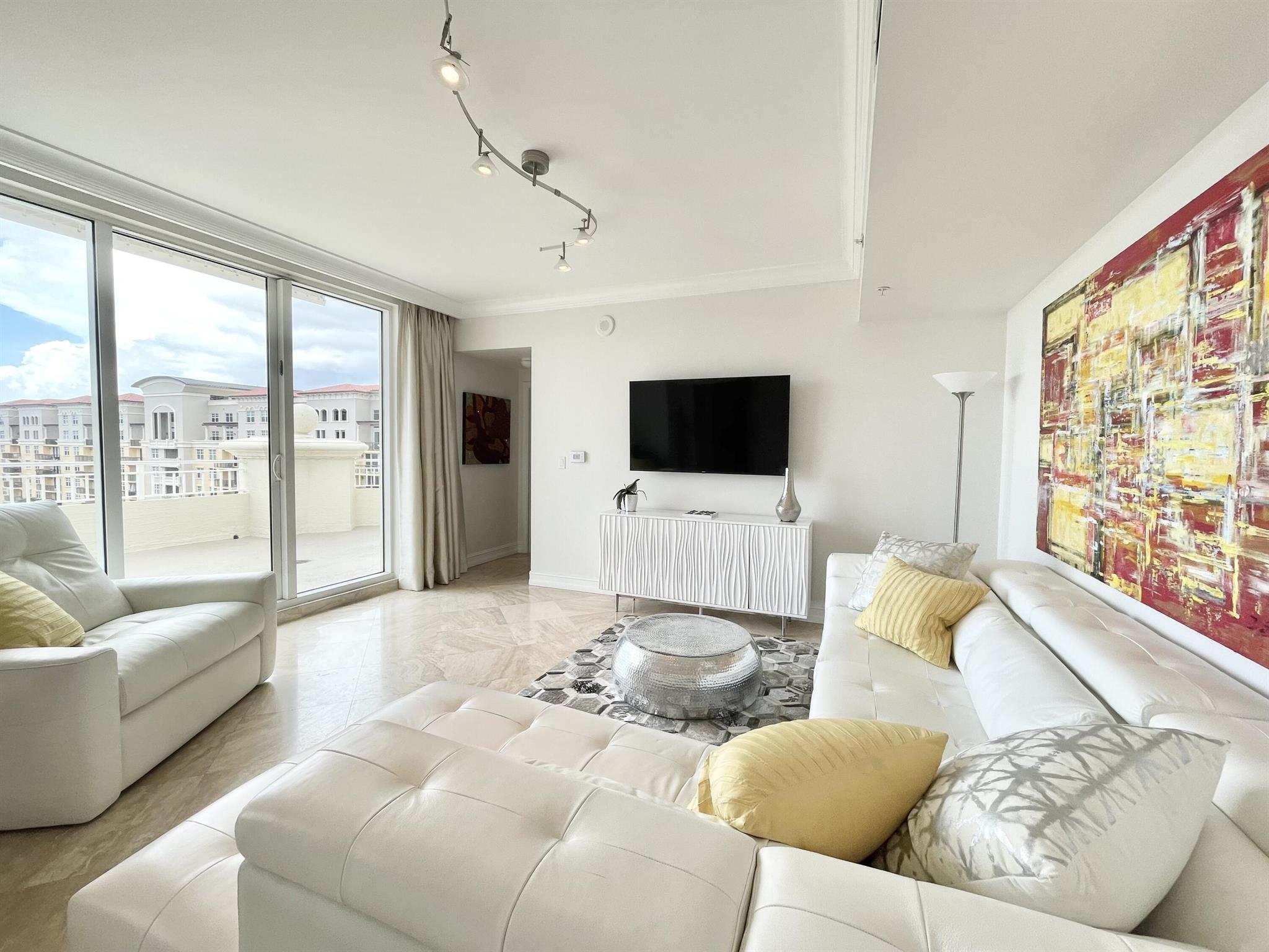 PALMETTO PLACE CONDO - Residential Lease