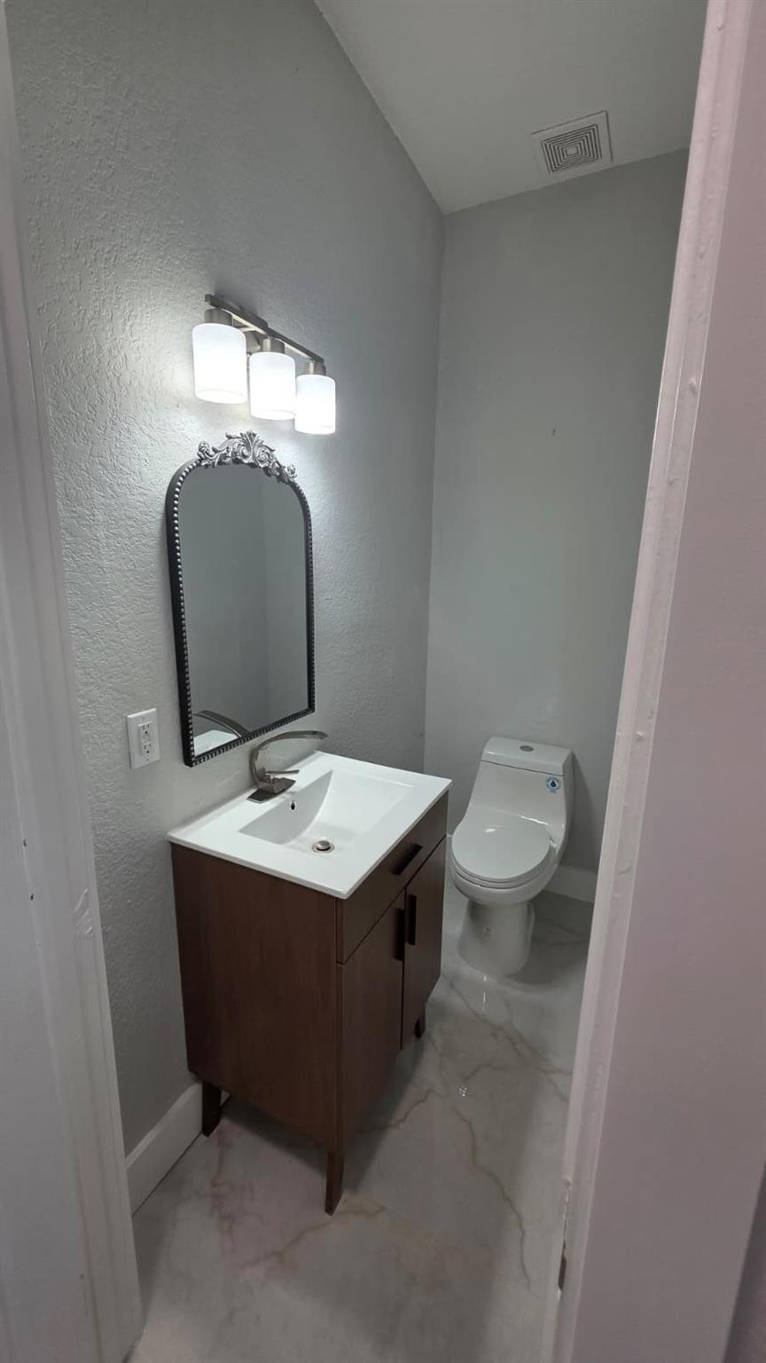 Rock Hill 33-7 B - Residential Lease