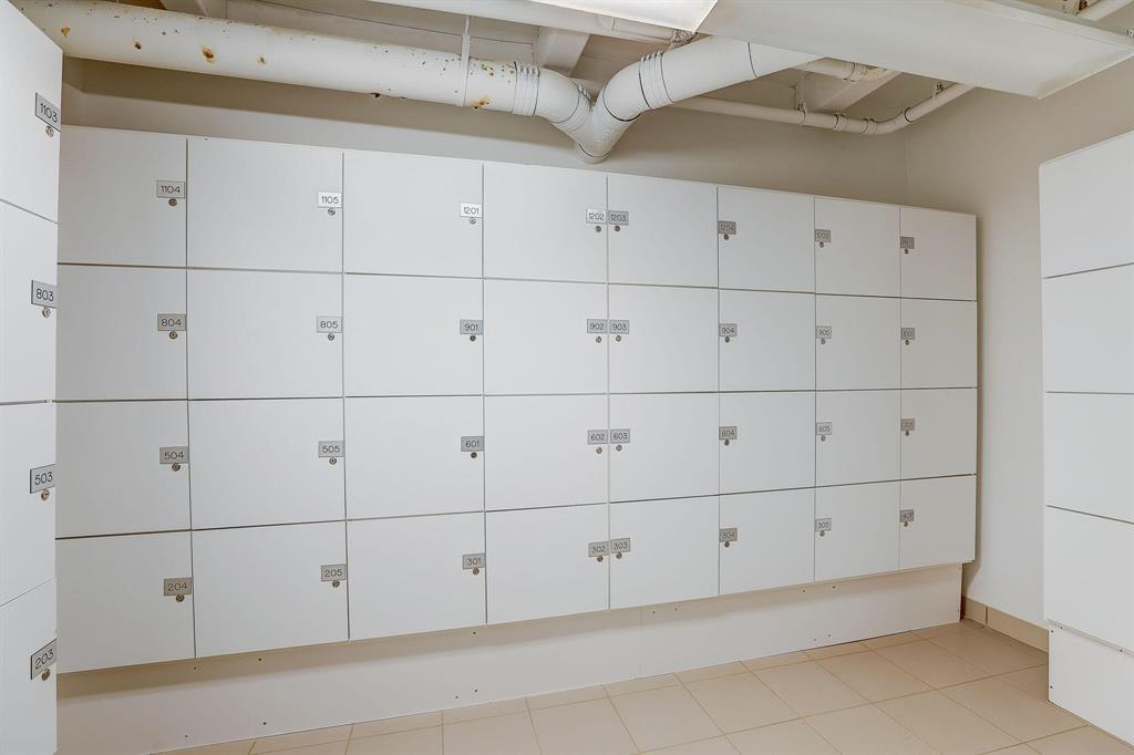 ****  WATERFRONT **** - Residential