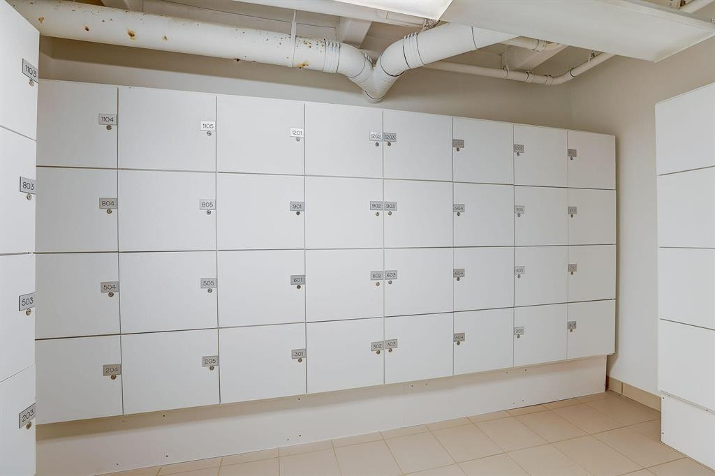 ****  WATERFRONT **** - Residential