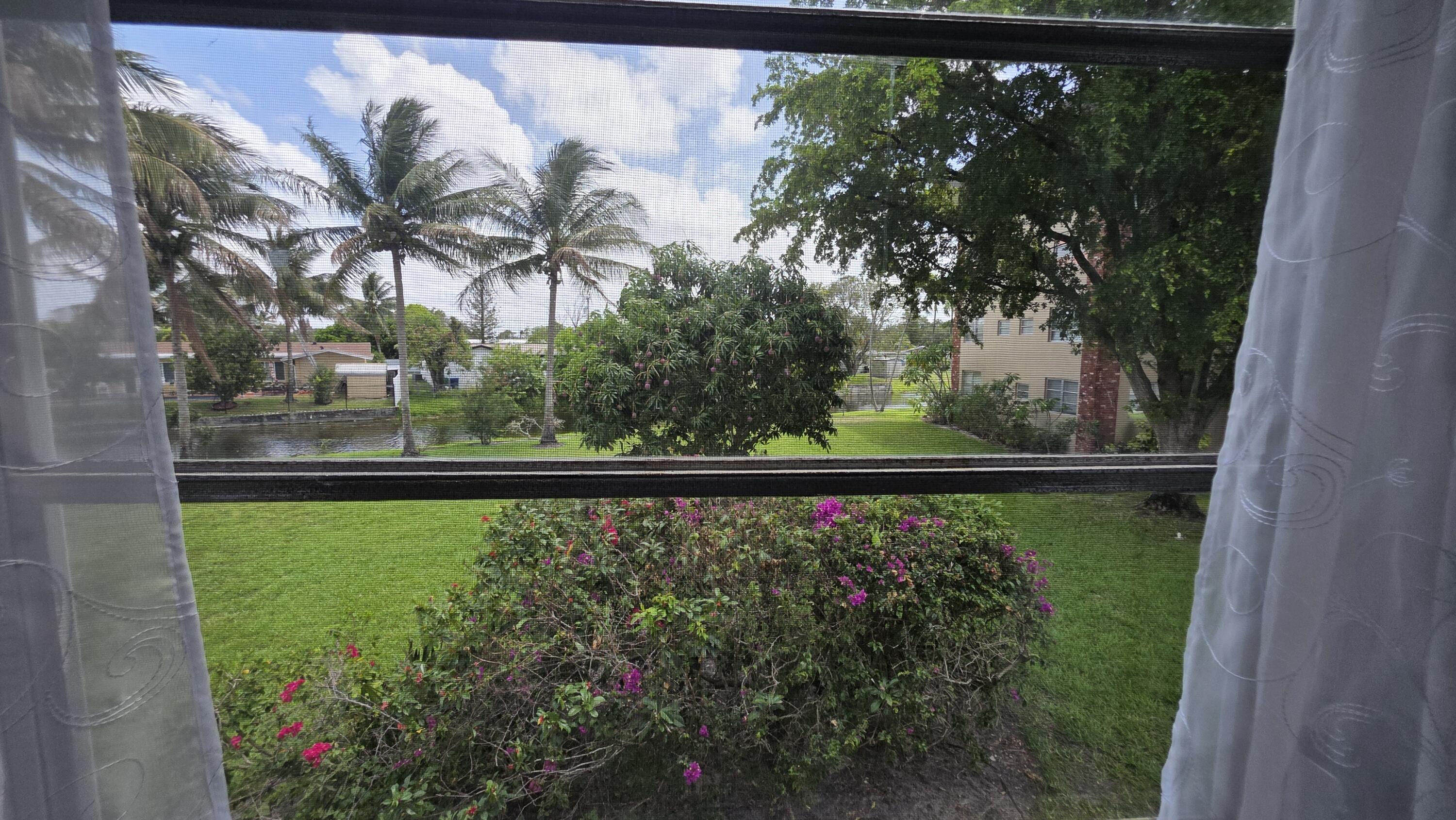 LAUDERDALE OAKS CONDO XVI - Residential Lease