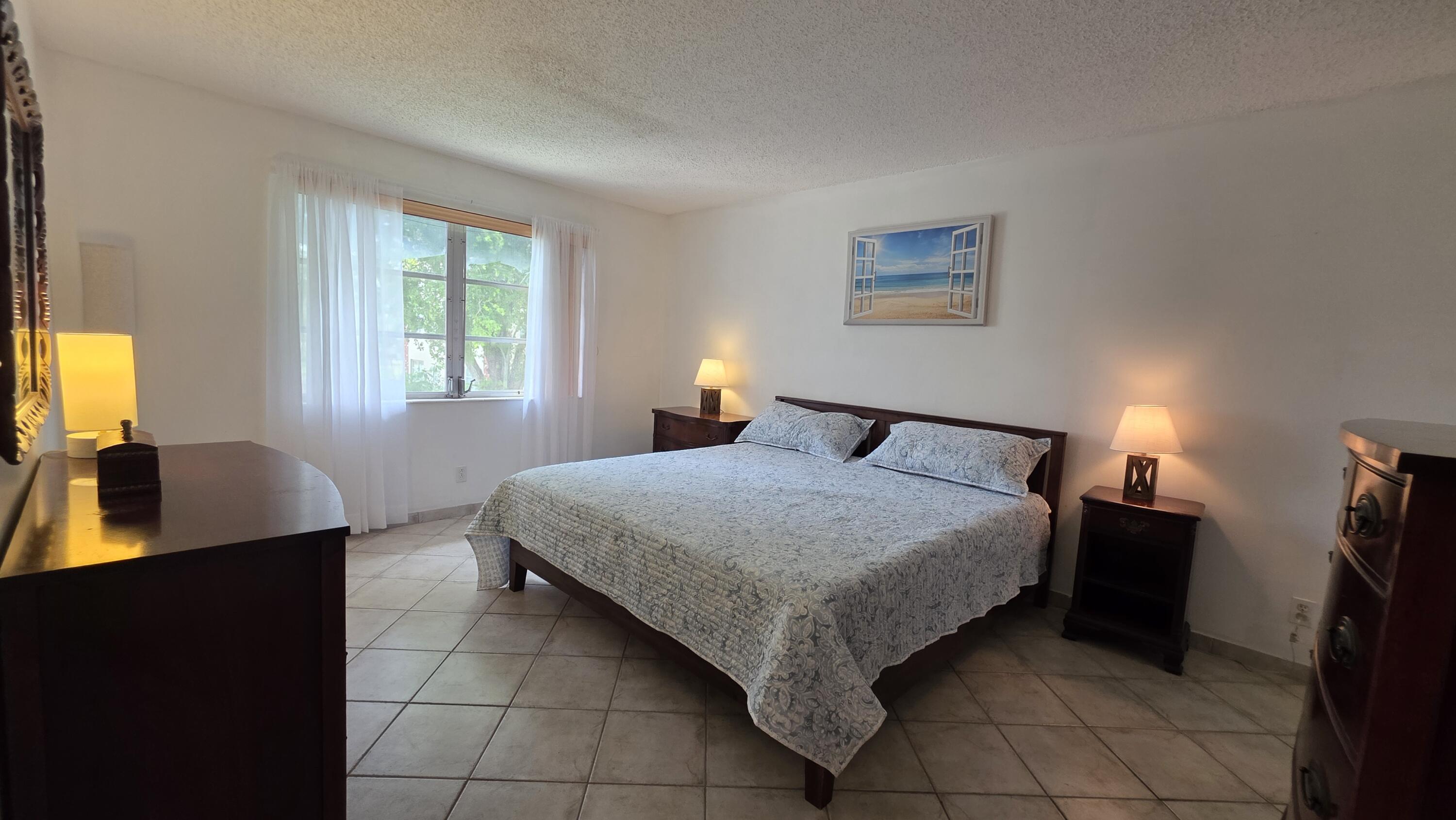 LAUDERDALE OAKS CONDO XVI - Residential Lease