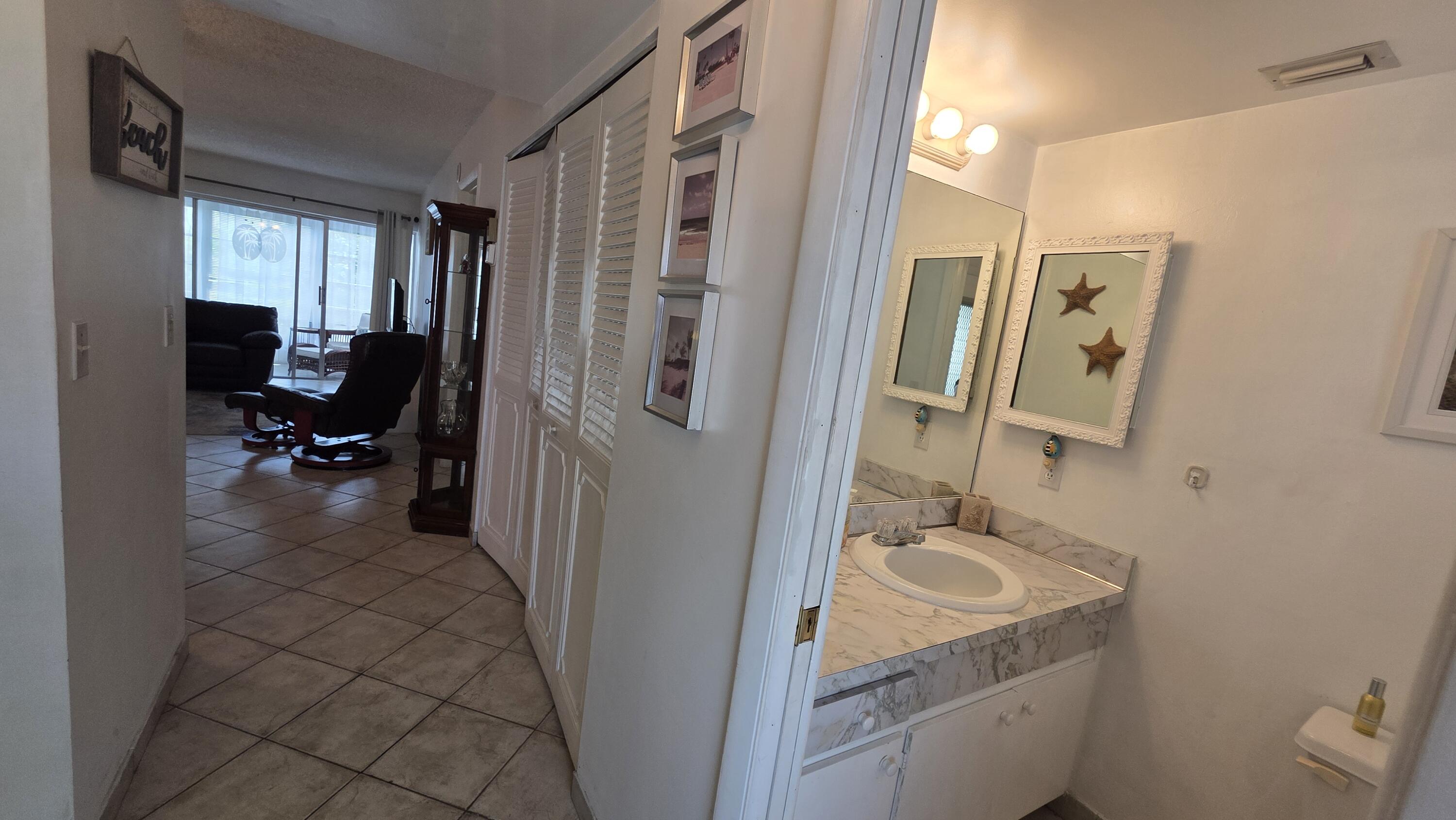 LAUDERDALE OAKS CONDO XVI - Residential Lease