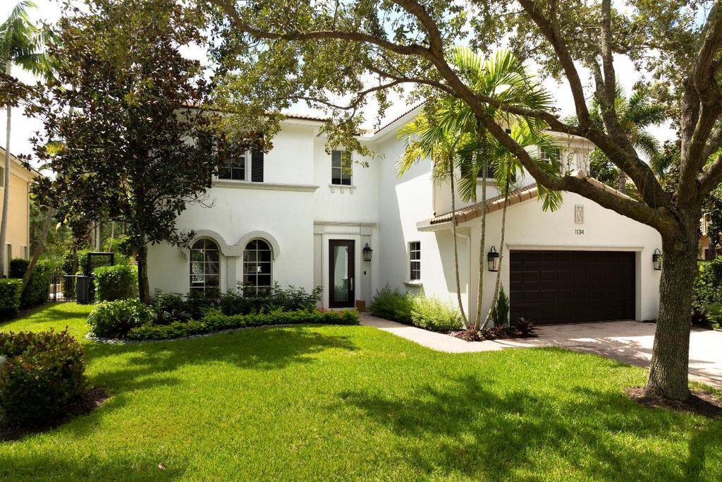 Photo of 1134 Vintner Boulevard, Palm Beach Gardens, FL 33410 (MLS # R11124833)