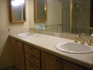 VILLAGE OF SANDALWOOD LAKES SOUTH - Residential