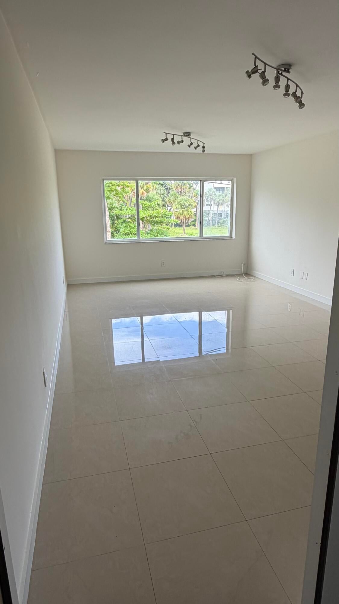 201 SE 6TH Avenue 16
