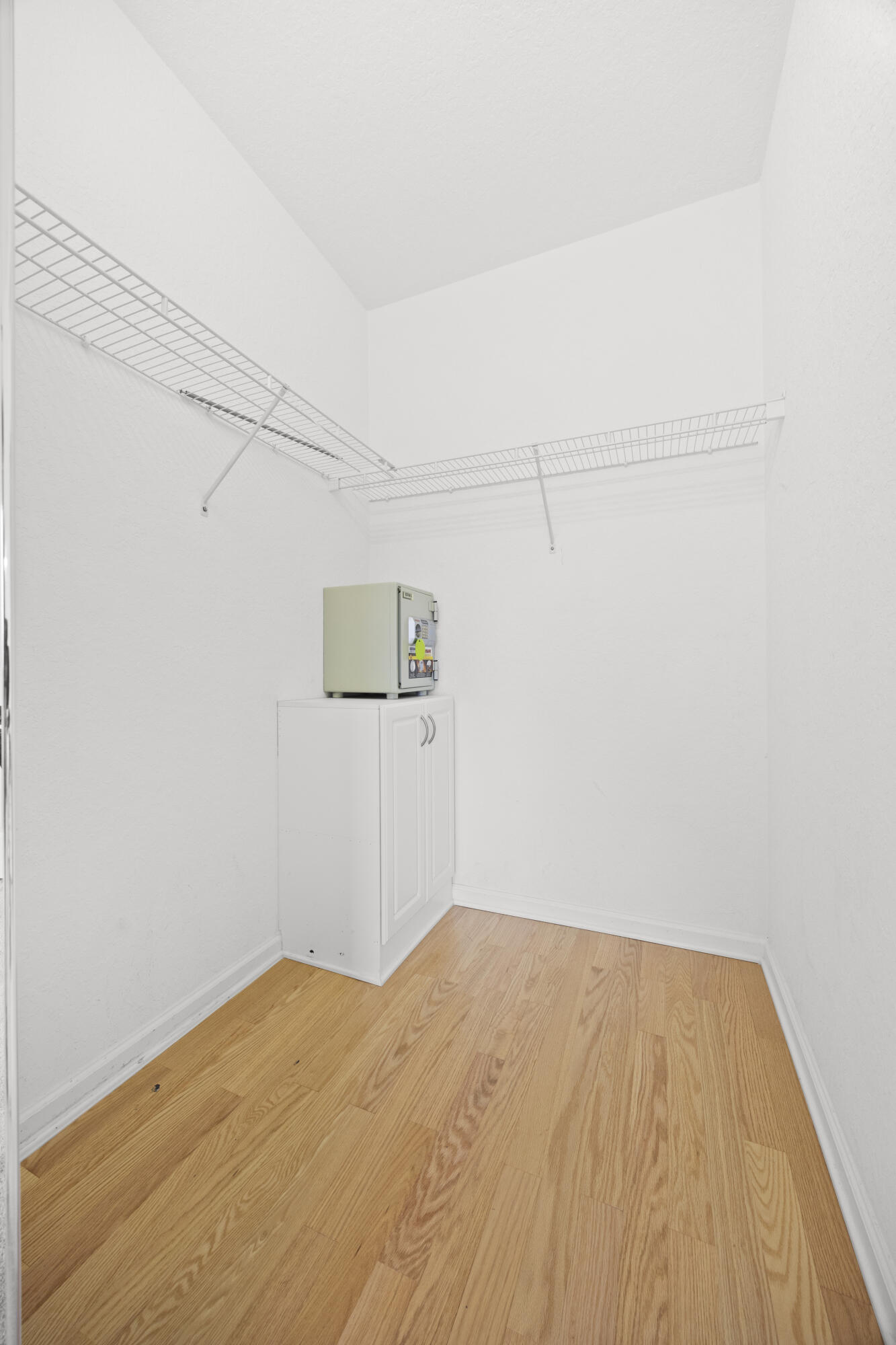 THOUSAND OAKS - Residential