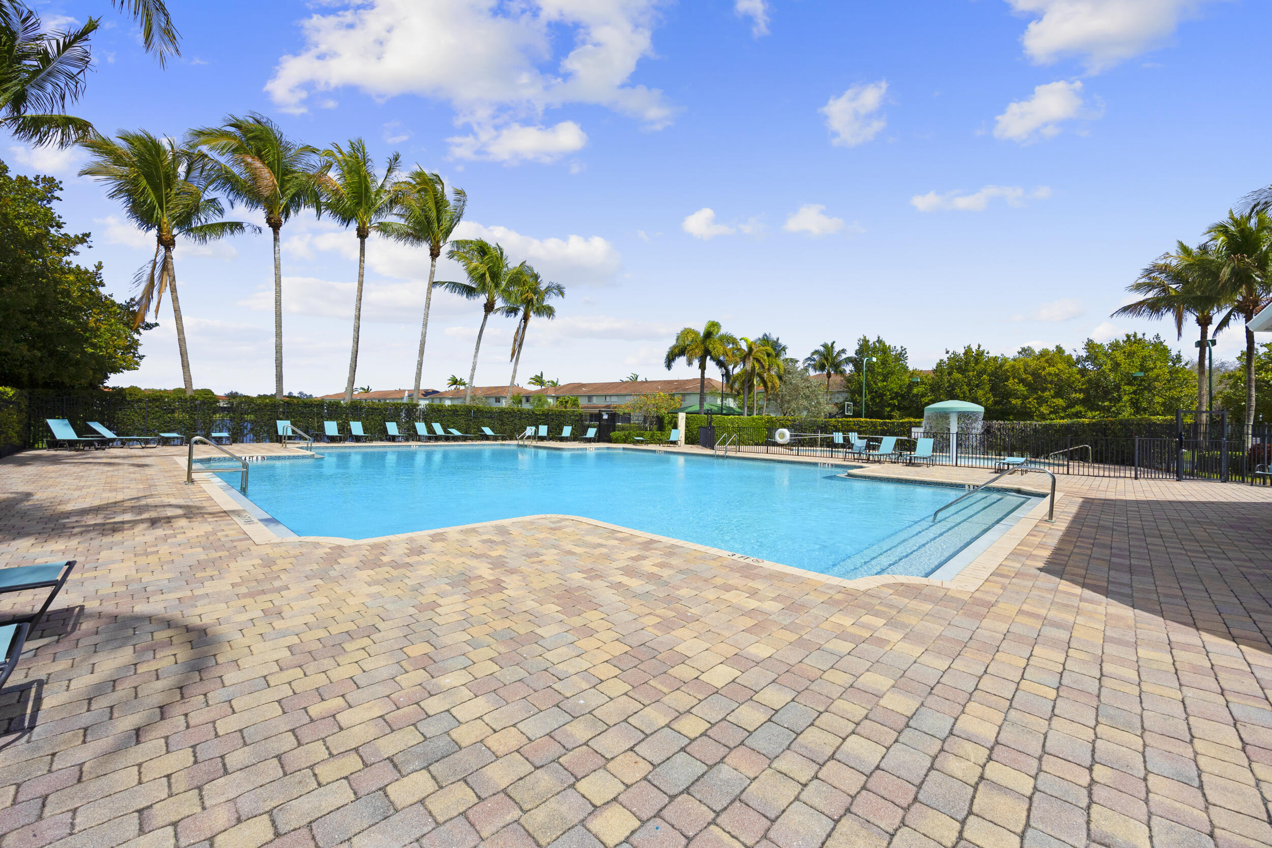 THOUSAND OAKS - Residential