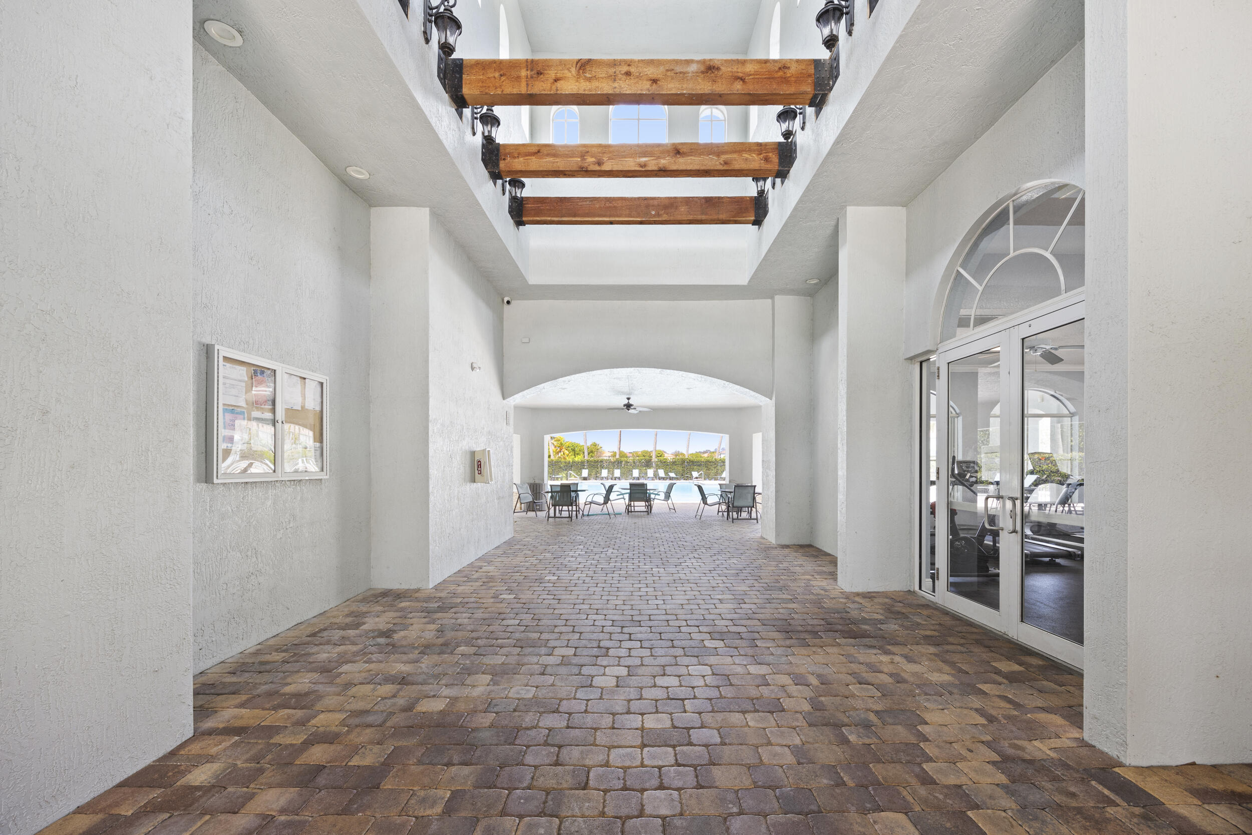 THOUSAND OAKS - Residential