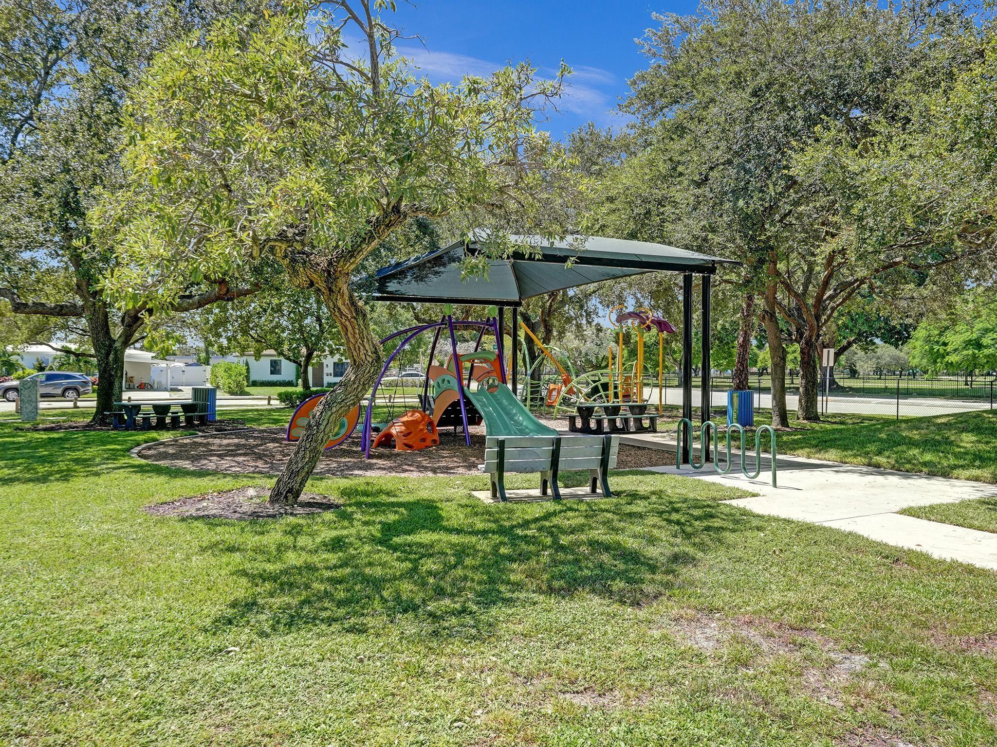 CROISSANT PARK - Residential