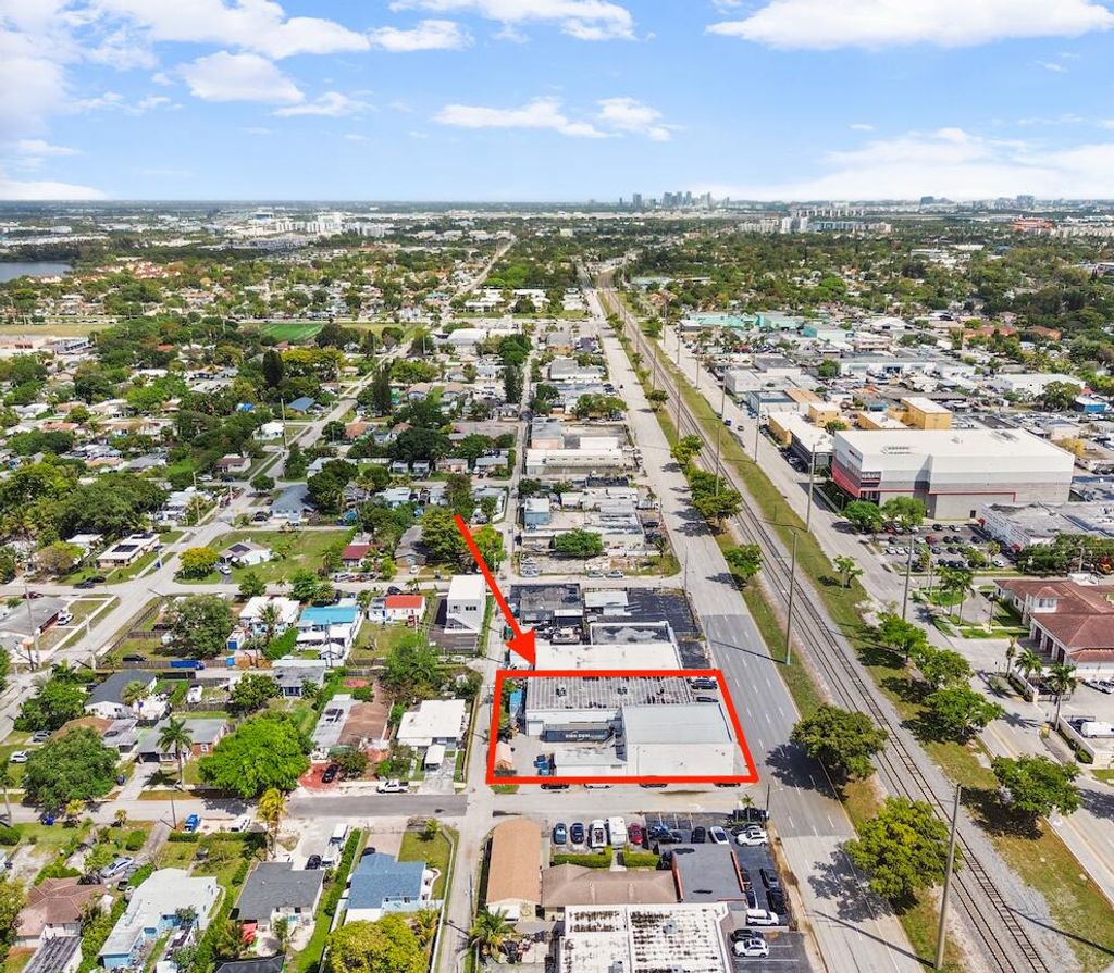 Photo of 1800 N Dixie Highway, Hollywood, FL 33020 (MLS # B26016361)