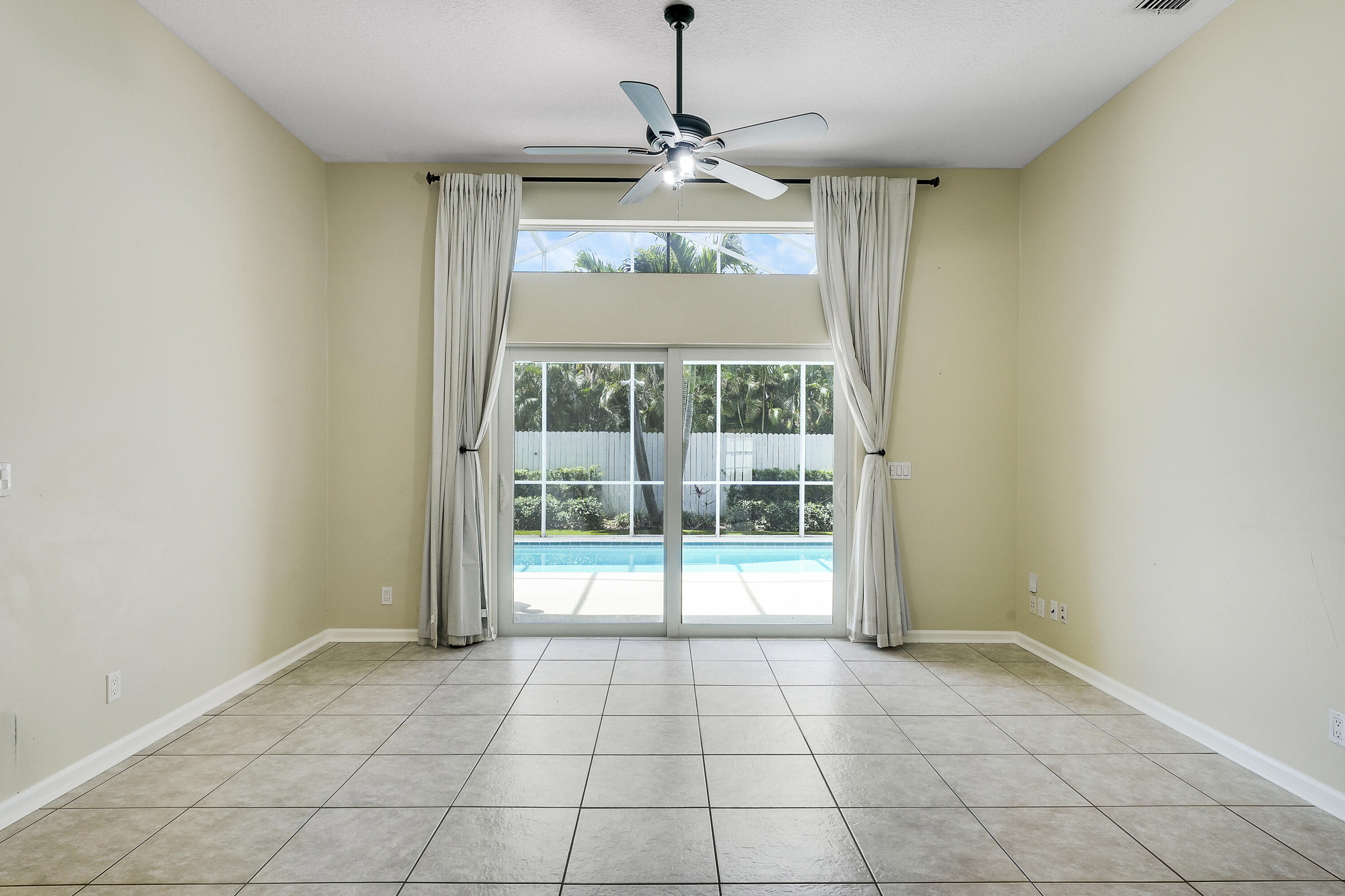NORTH PALM BEACH HEIGHTS - Residential