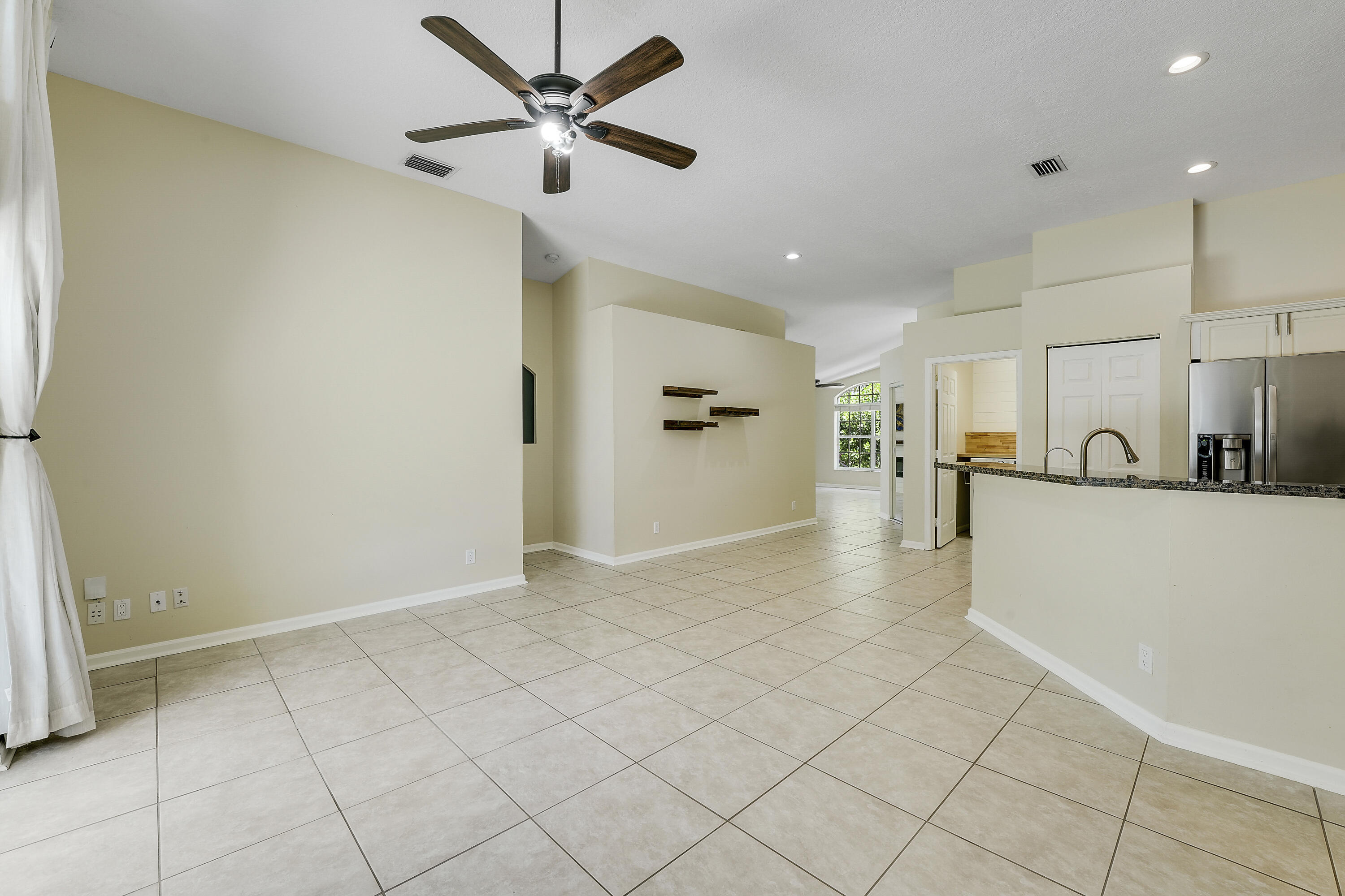 NORTH PALM BEACH HEIGHTS - Residential