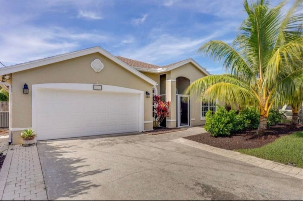 Photo of 6334 Barbara Street, Jupiter, FL 33458 (MLS # B26020213)