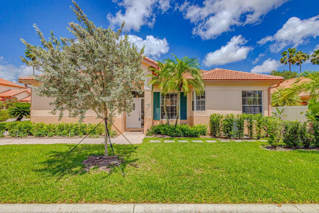 Photo of 146 Monterey Pointe Drive, Palm Beach Gardens, FL 33418 (MLS # R10991759)