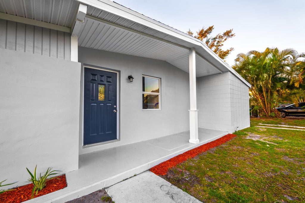 Photo of 115 SE Celestia Court, Port Saint Lucie, FL 34983 (MLS # R10944601)