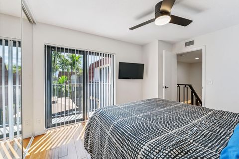 Tiny photo for 730 NW 99th Circle, Plantation, FL 33324 (MLS # B26040417)