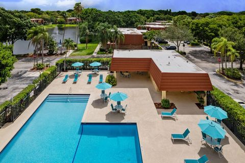 Tiny photo for 730 NW 99th Circle, Plantation, FL 33324 (MLS # B26040417)