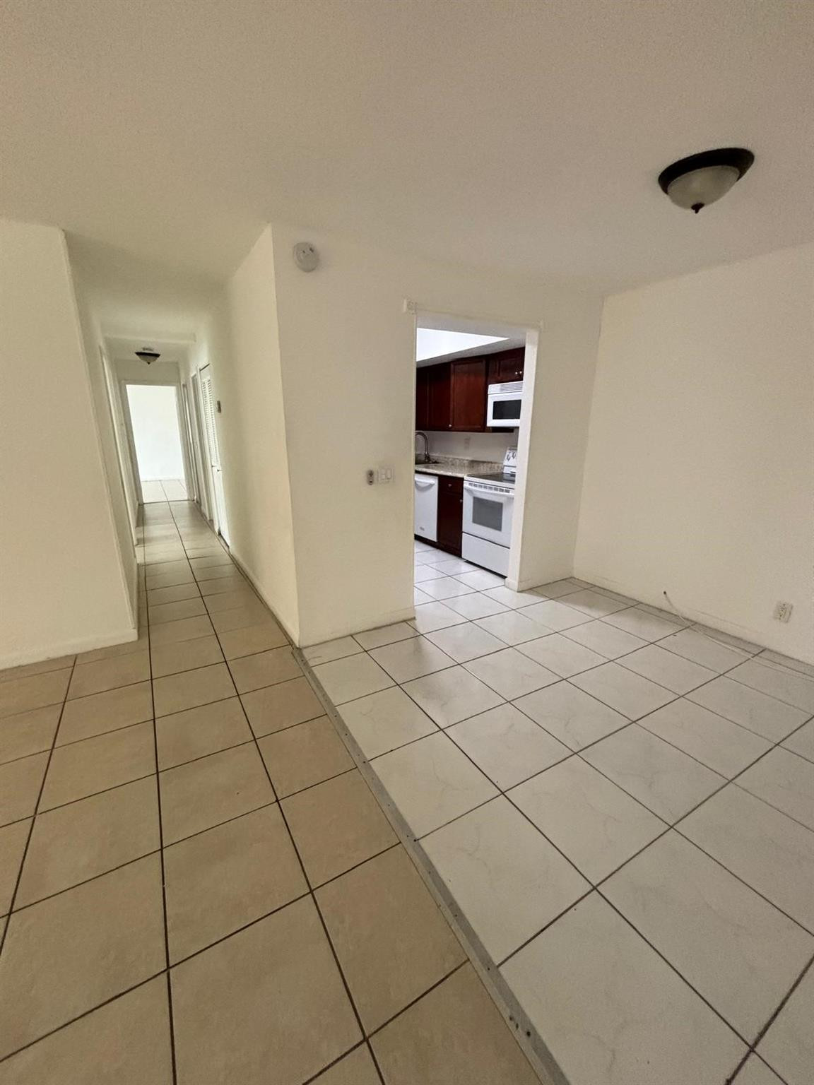 HABITAT II CONDO - Residential Lease