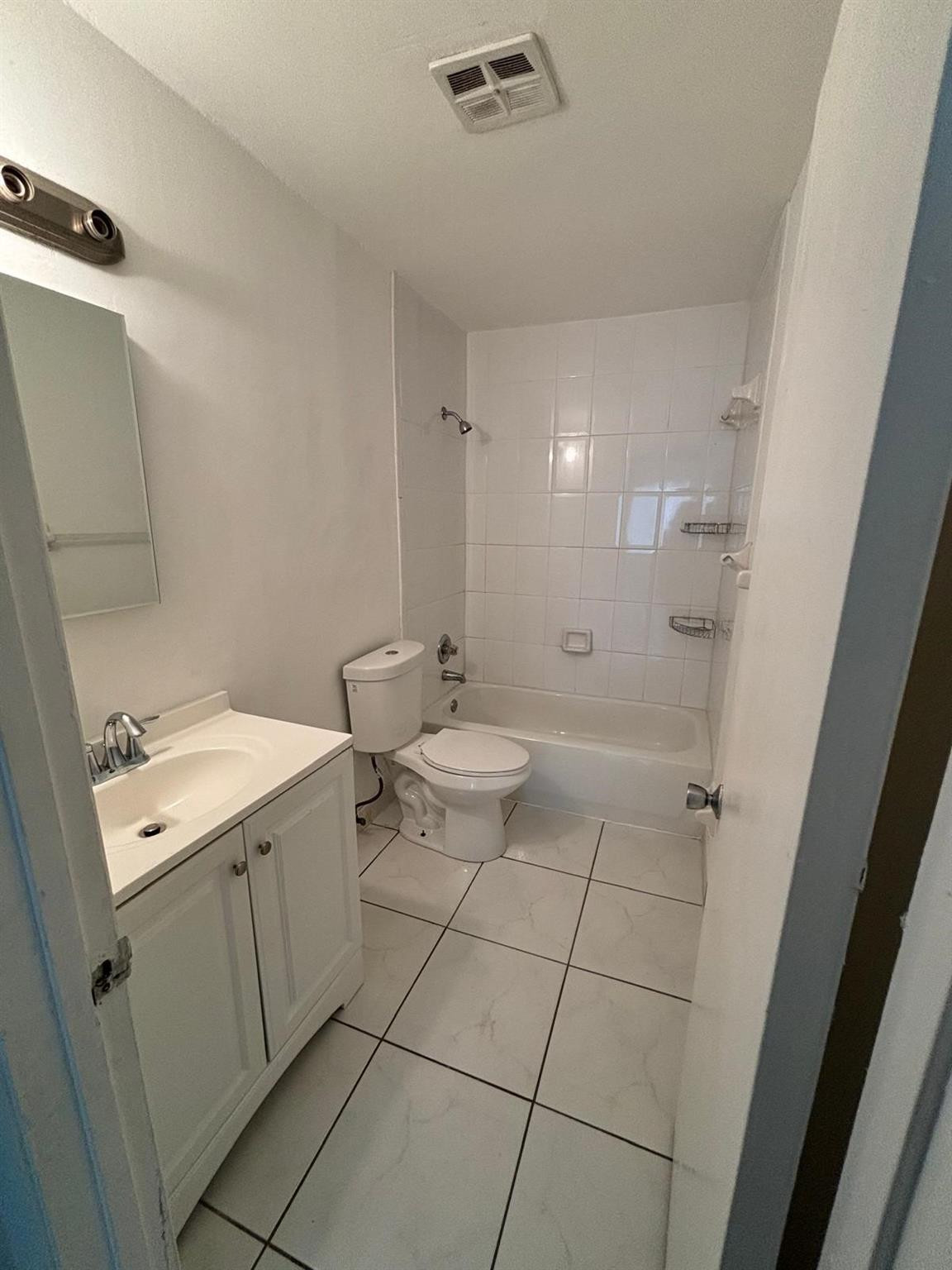 HABITAT II CONDO - Residential Lease