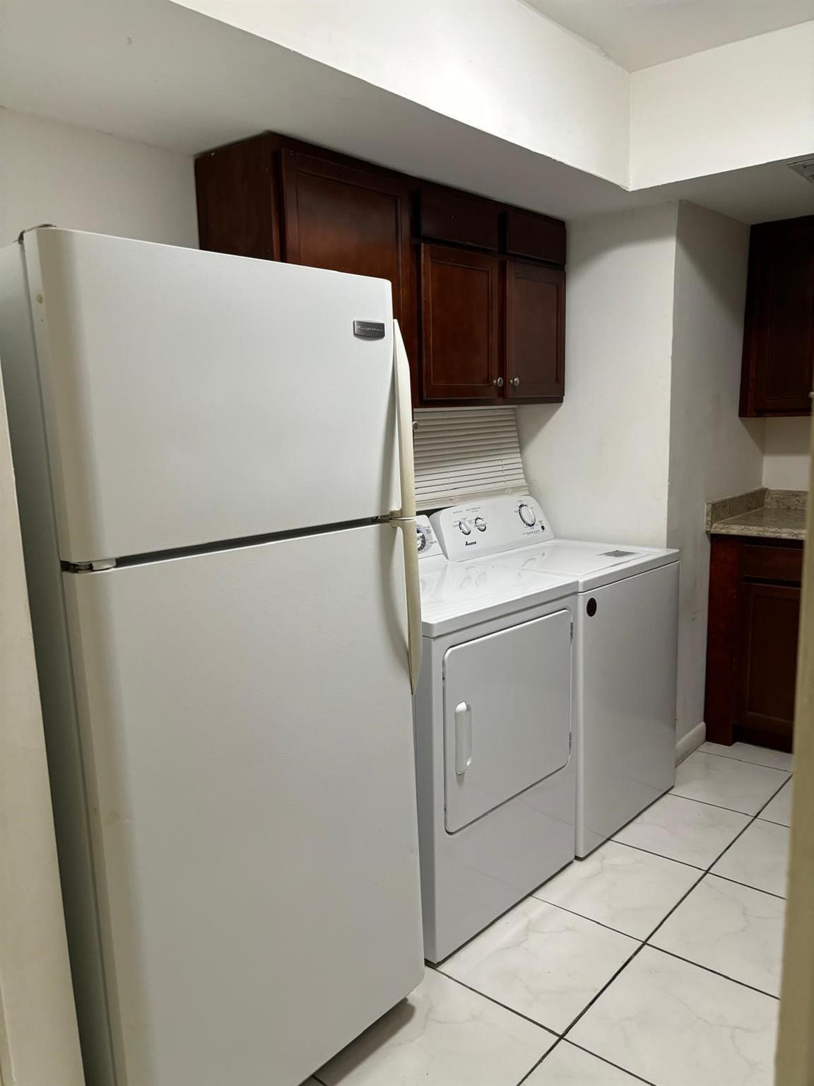 HABITAT II CONDO - Residential Lease