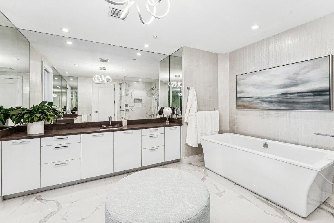 VISTABLUE SINGER ISLAND CONDO - Residential