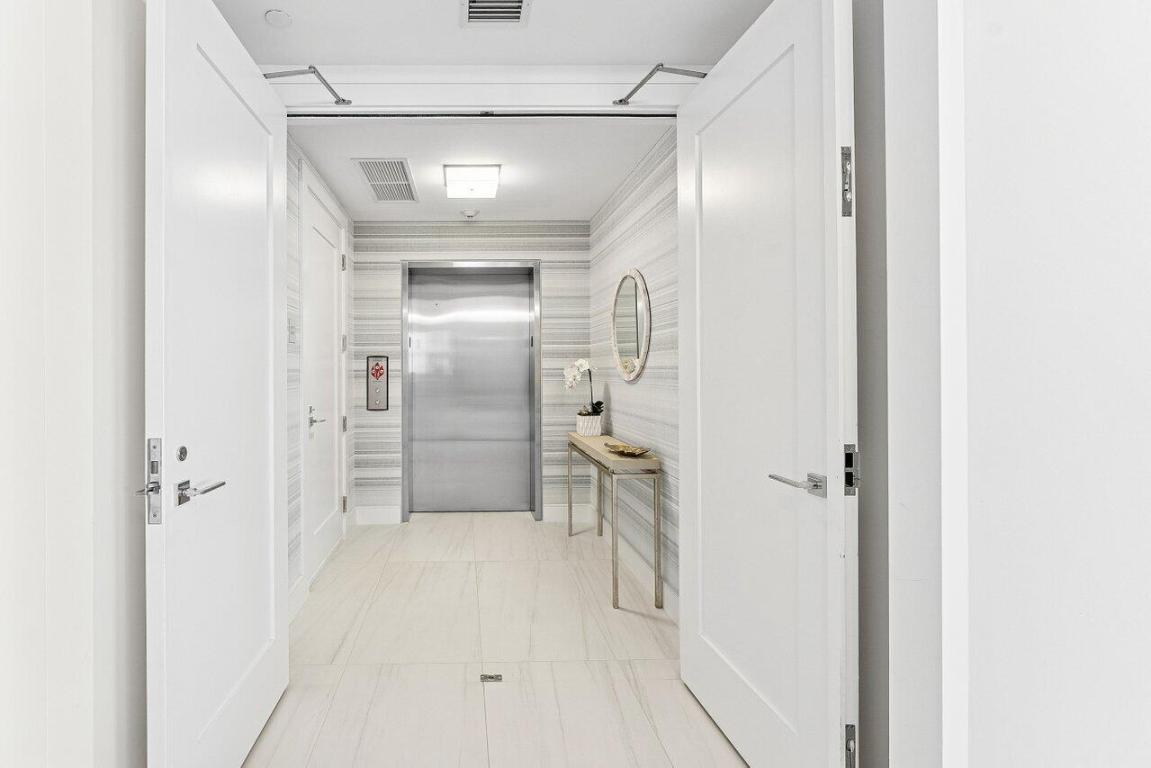 VISTABLUE SINGER ISLAND CONDO - Residential